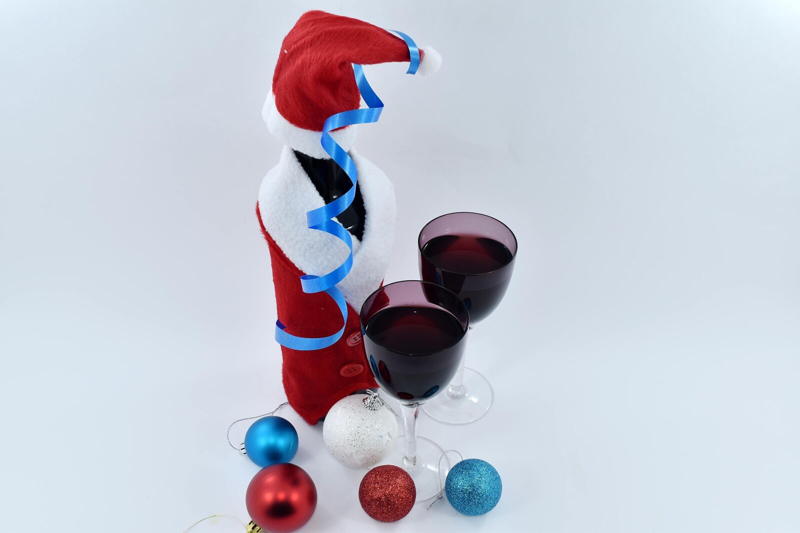 Nikon D5500 sample photo. Bottle, christmas, elegant, funny photography