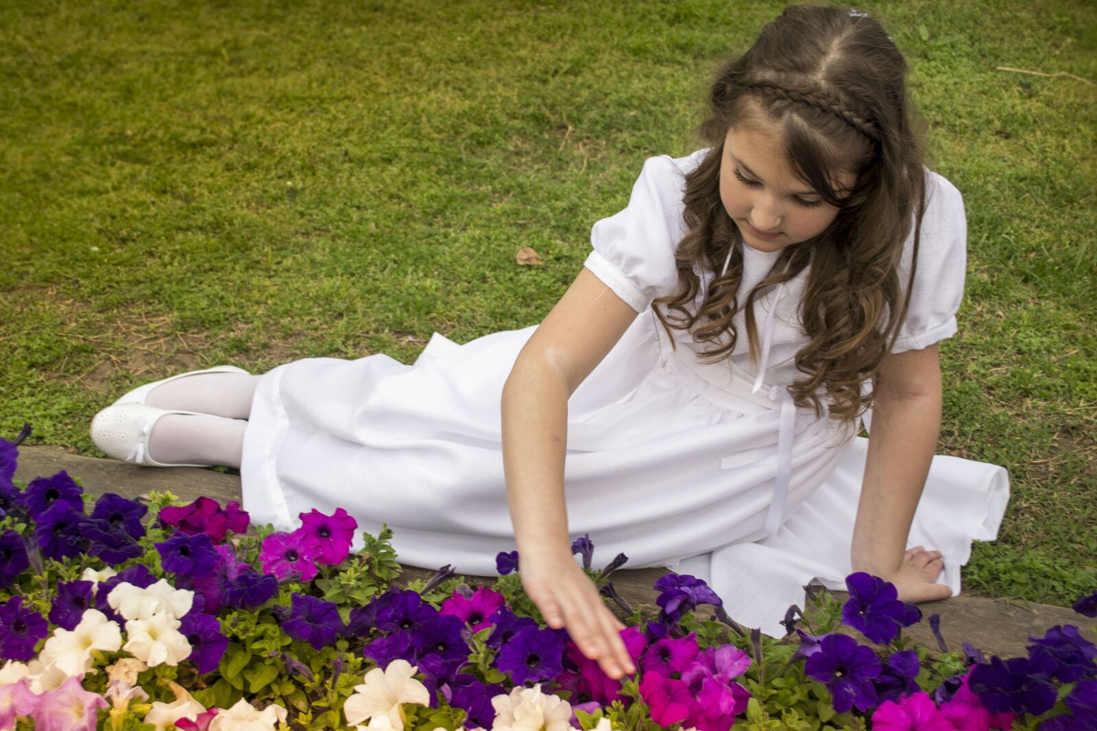 Nikon D3100 sample photo. Lawn, flower, summer photography