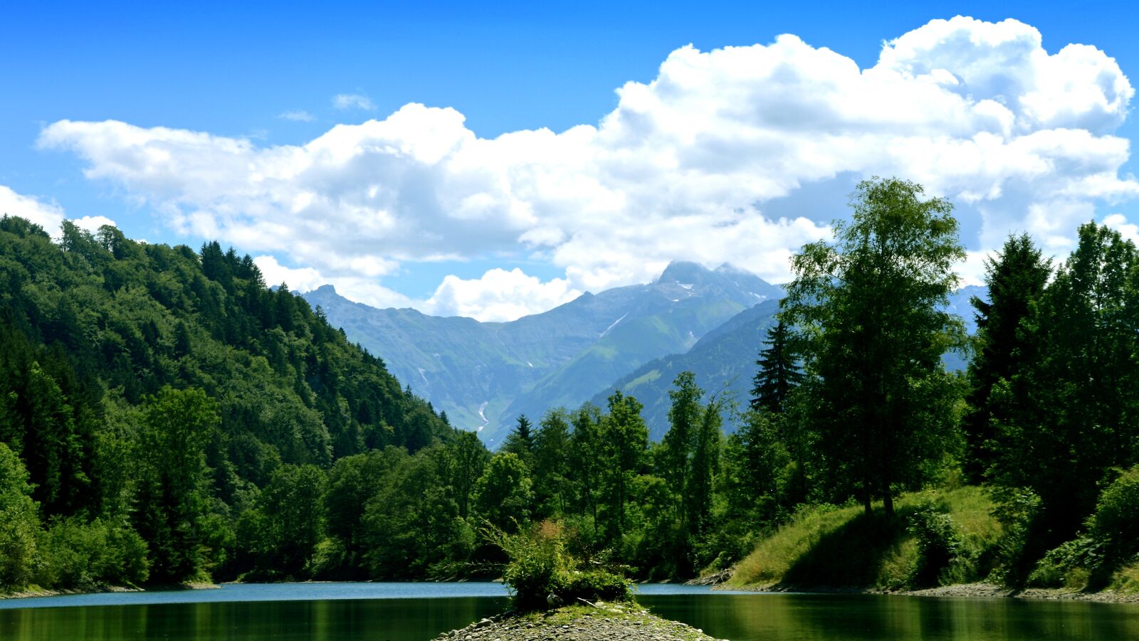 Nikon D3200 sample photo. Waldsee, pond, mountains photography