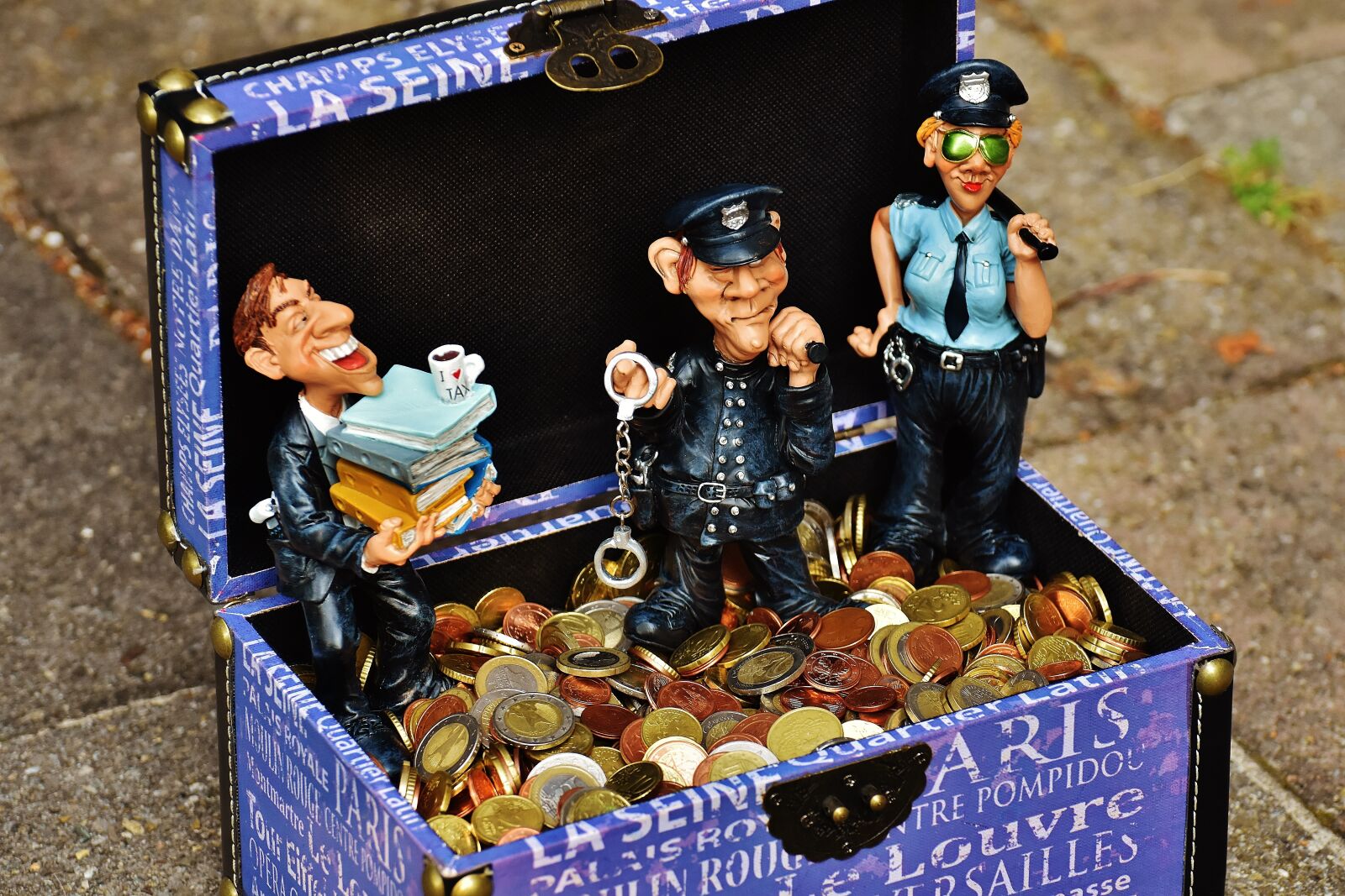 Nikon D7200 sample photo. Taxes, tax evasion, police photography