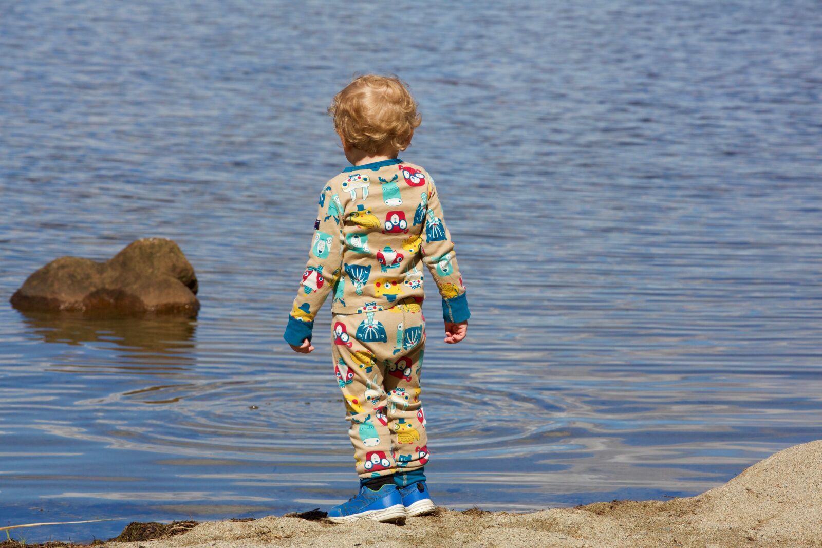 Canon EOS 5D Mark III sample photo. Child, sea, beach photography