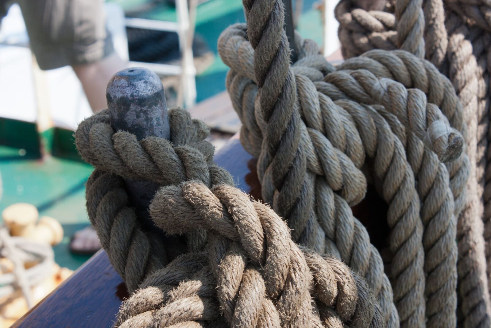Canon EOS 40D sample photo. Ship, dew, cordage photography