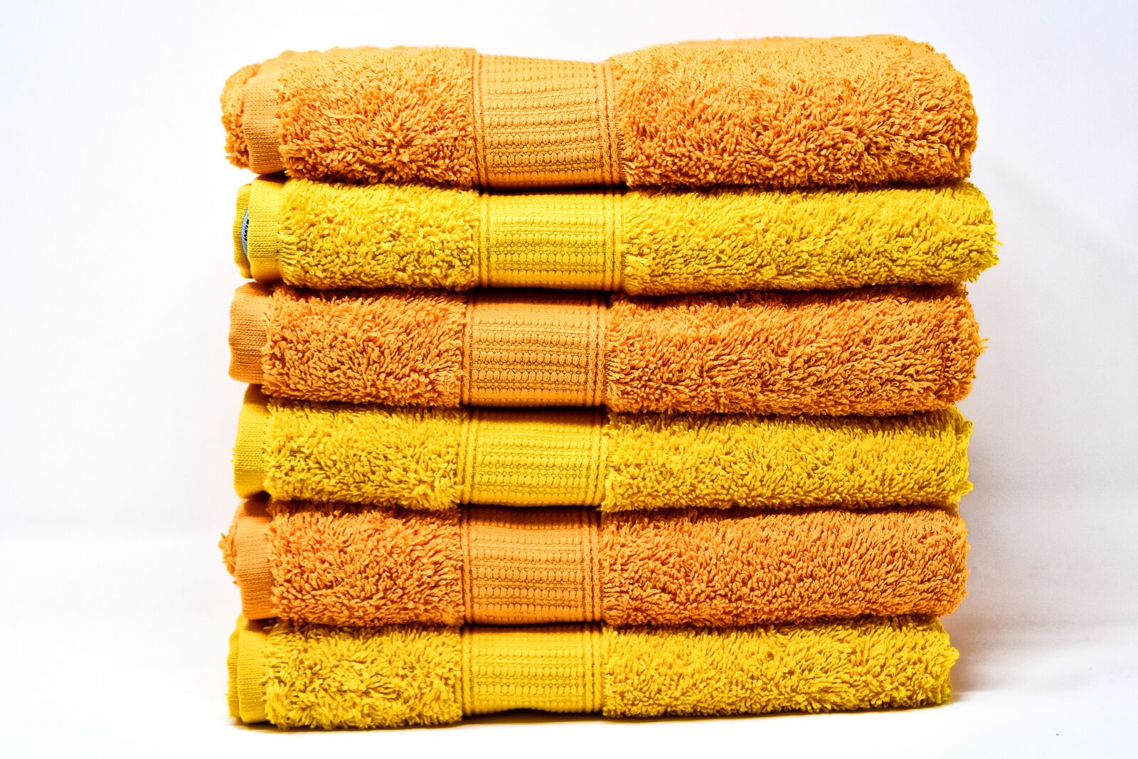 Nikon D7200 sample photo. Towels, yellow, orange photography