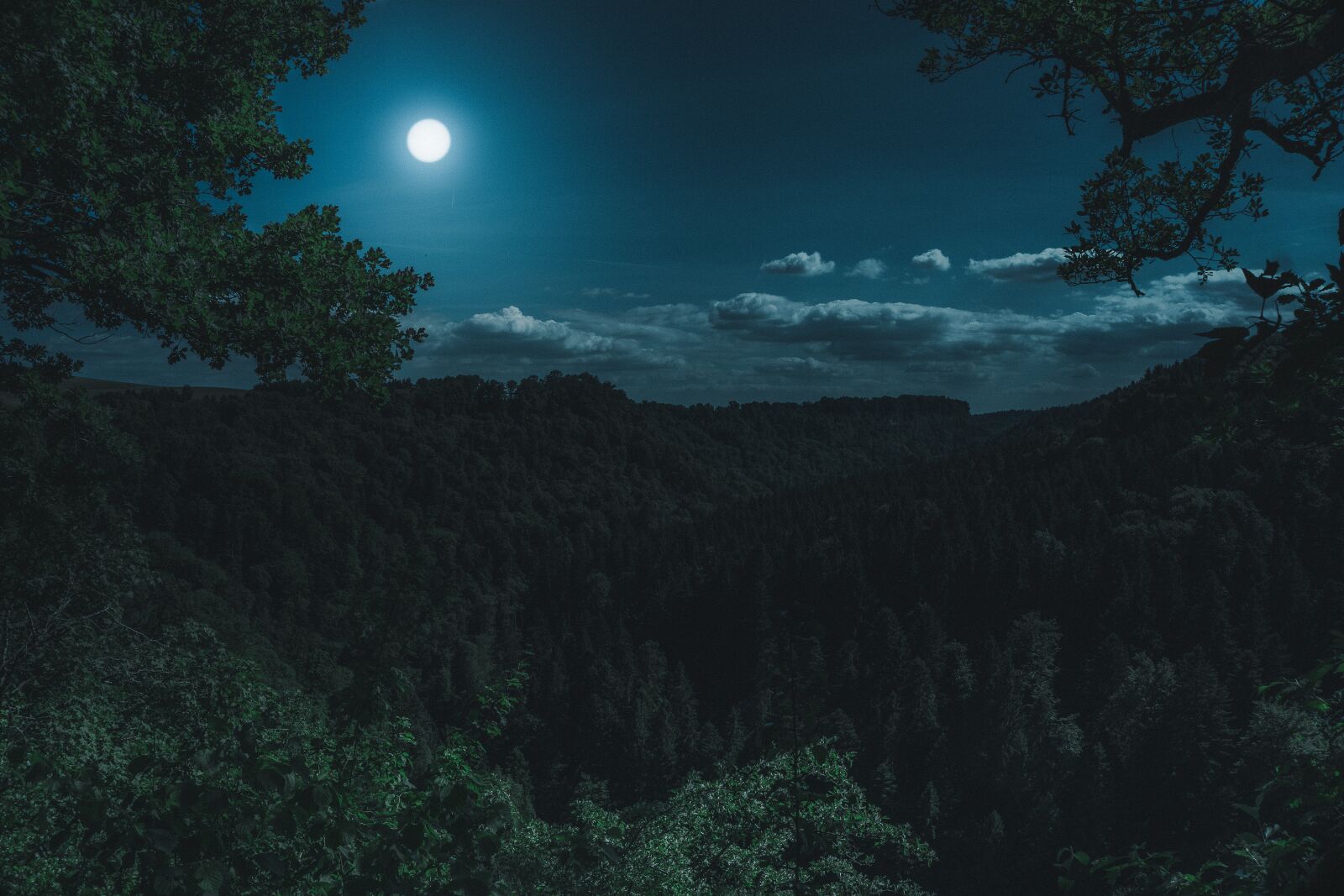 Sony E 16-50mm F3.5-5.6 PZ OSS sample photo. Nature, panorama, travel photography