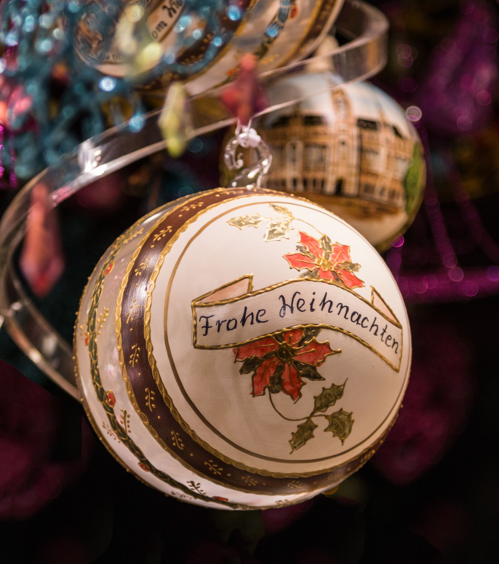 Canon EOS 70D + Canon EF 24-105mm F4L IS USM sample photo. Christmas, christmas tree decorations photography