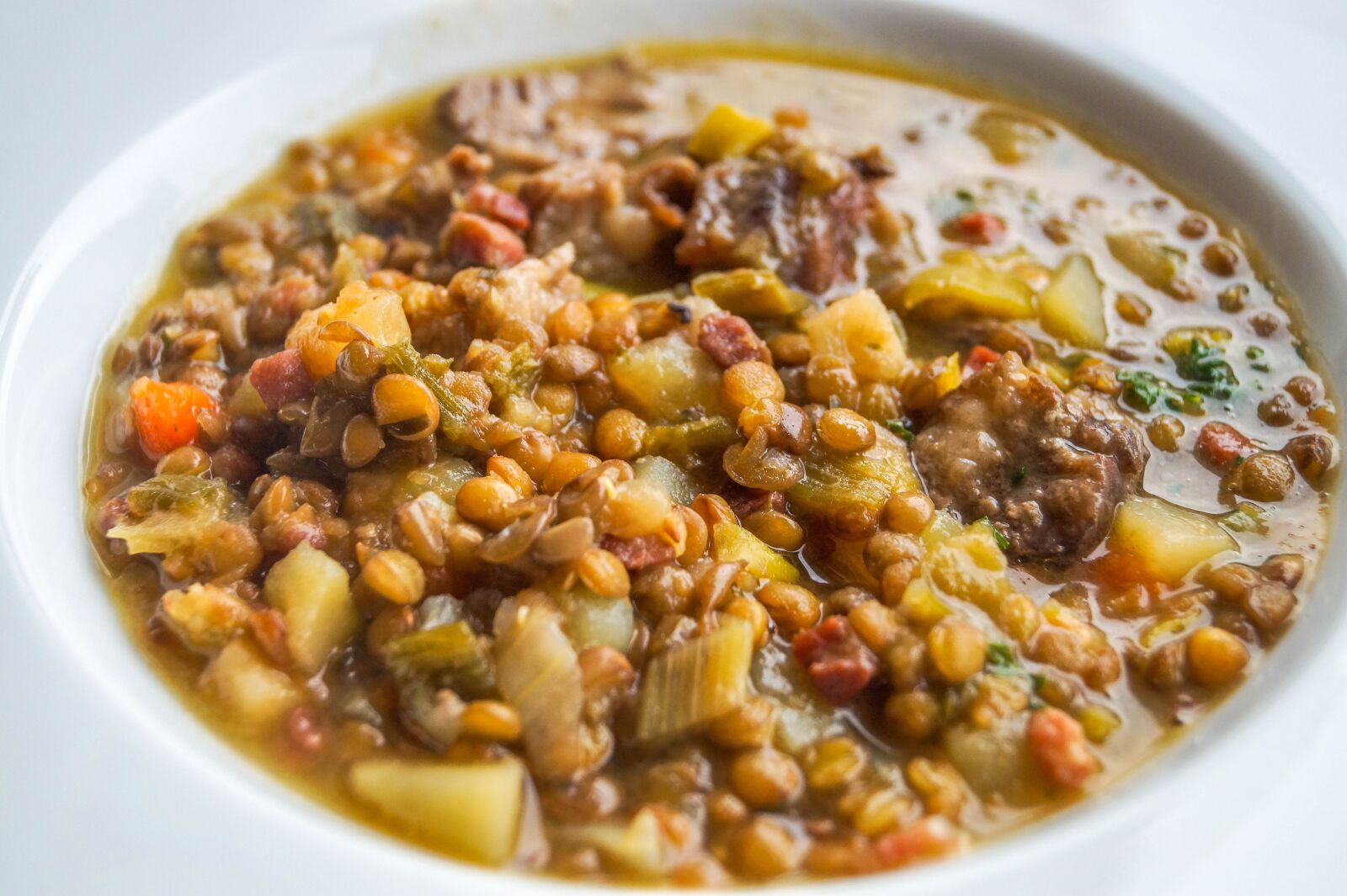 Sony DT 18-55mm F3.5-5.6 SAM II sample photo. Lentil soup, food, eat photography