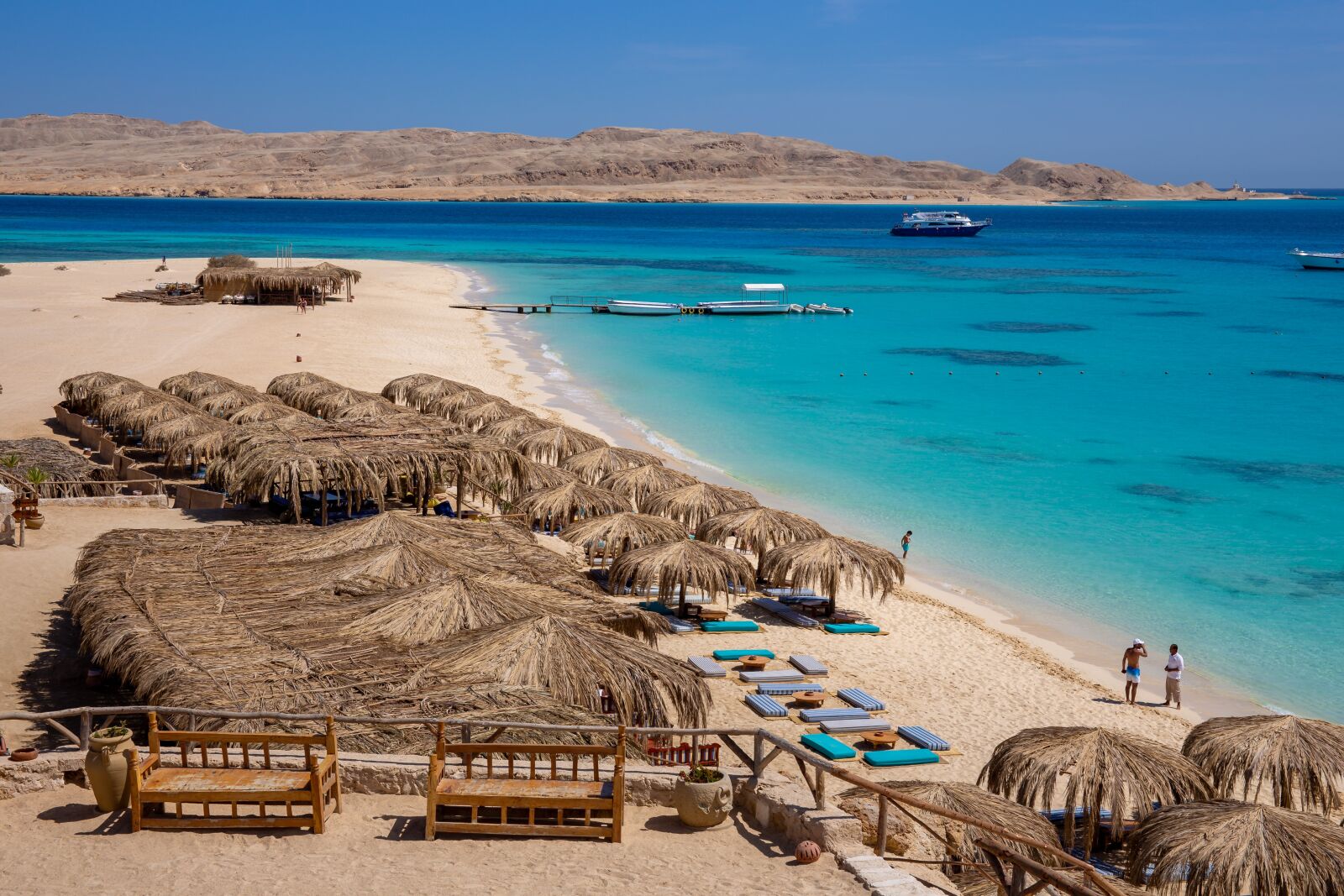 Canon EF 24-70mm F4L IS USM sample photo. Mahmya, paradise island, beach photography