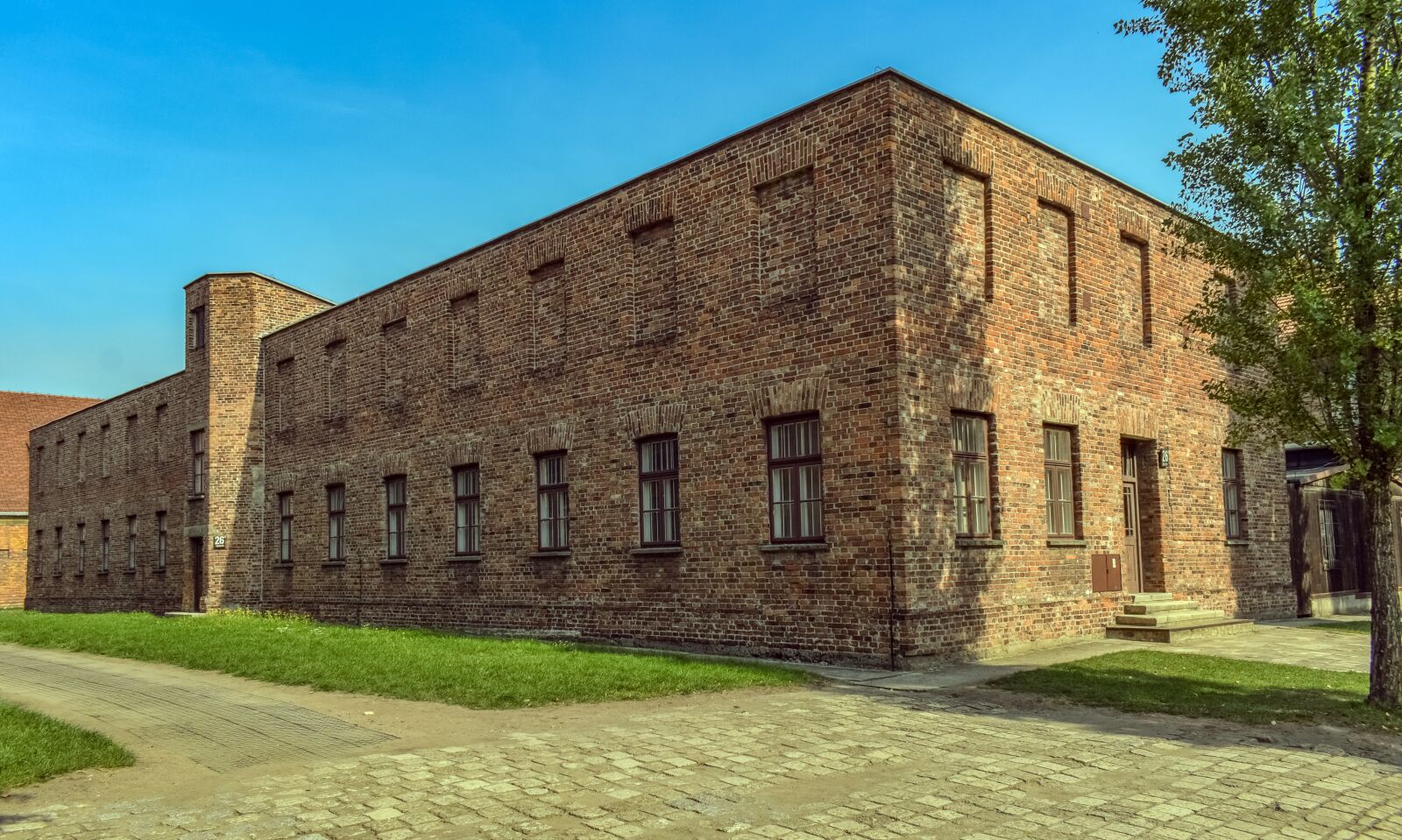 Nikon D3300 sample photo. Auschwitz, concentration camp, building photography
