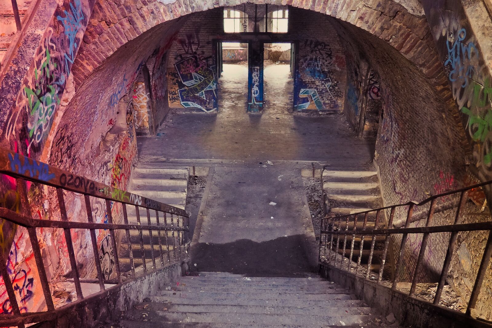 Olympus OM-D E-M10 sample photo. Lost places, barracks, pforphoto photography