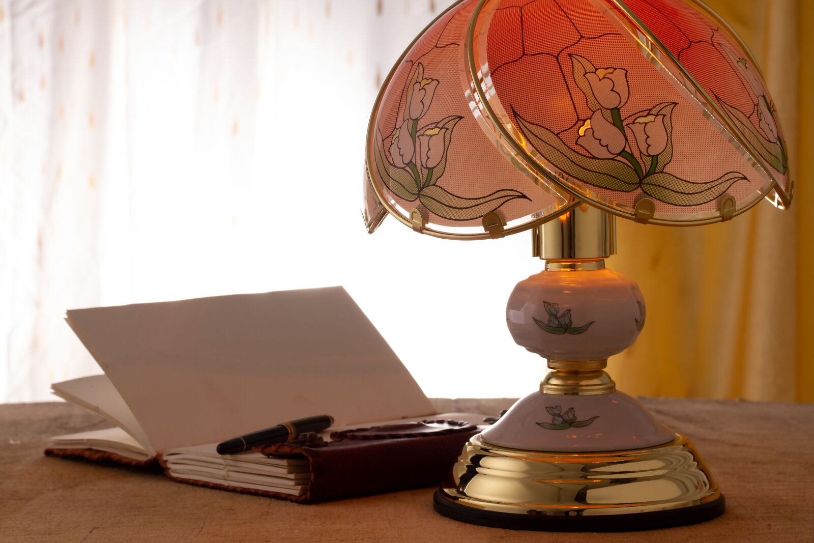 Canon EOS 7D sample photo. Workplace, desk, note photography