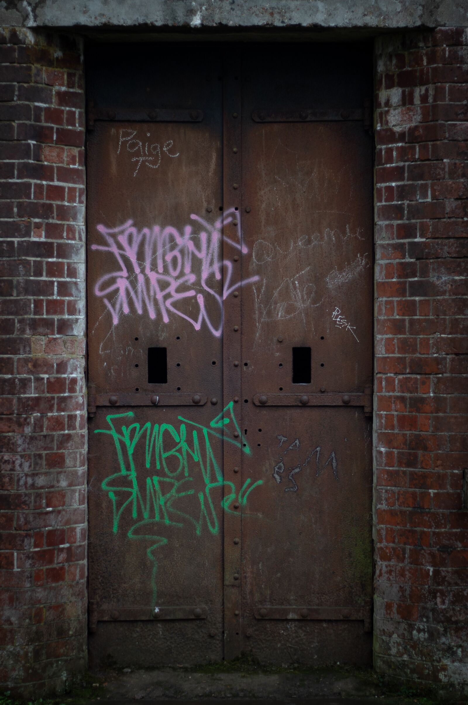 Canon EOS 70D + Canon EF 50mm F1.8 STM sample photo. Door, derelict, abandoned photography