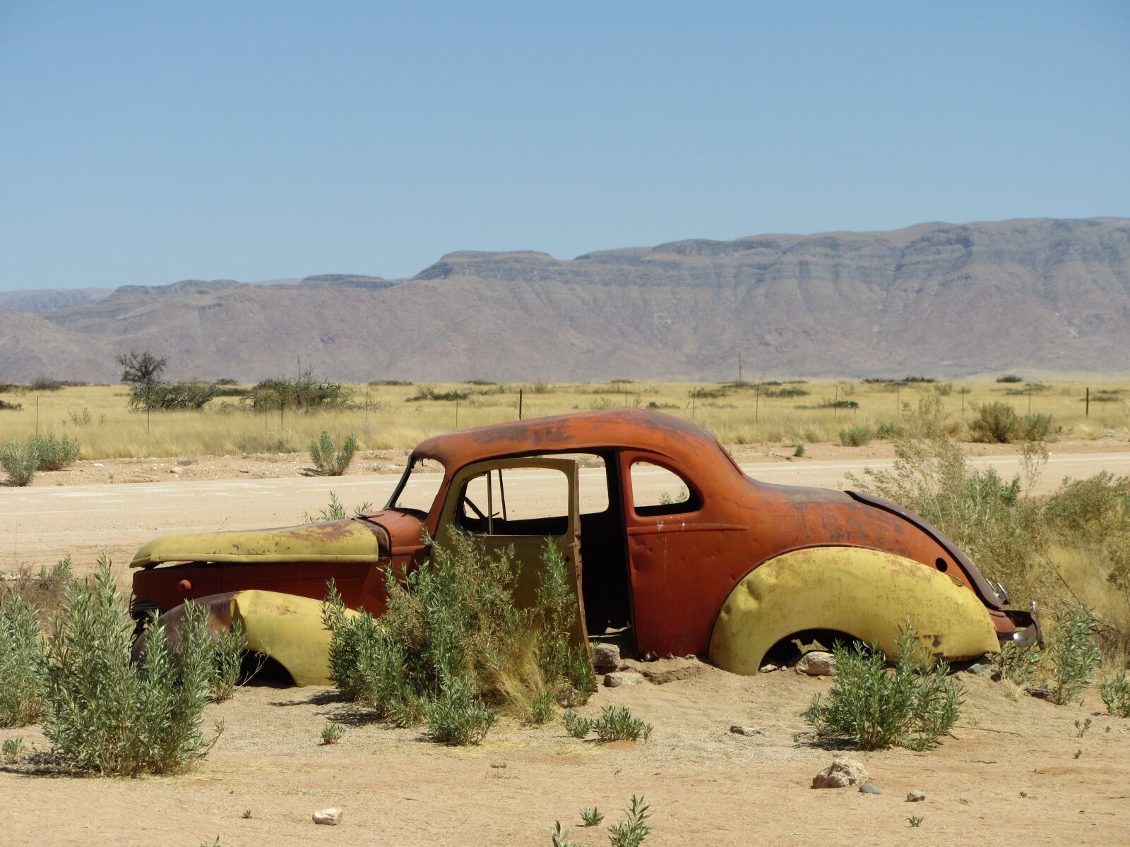Canon PowerShot SX220 HS sample photo. Namibia, oldtimer, auto photography