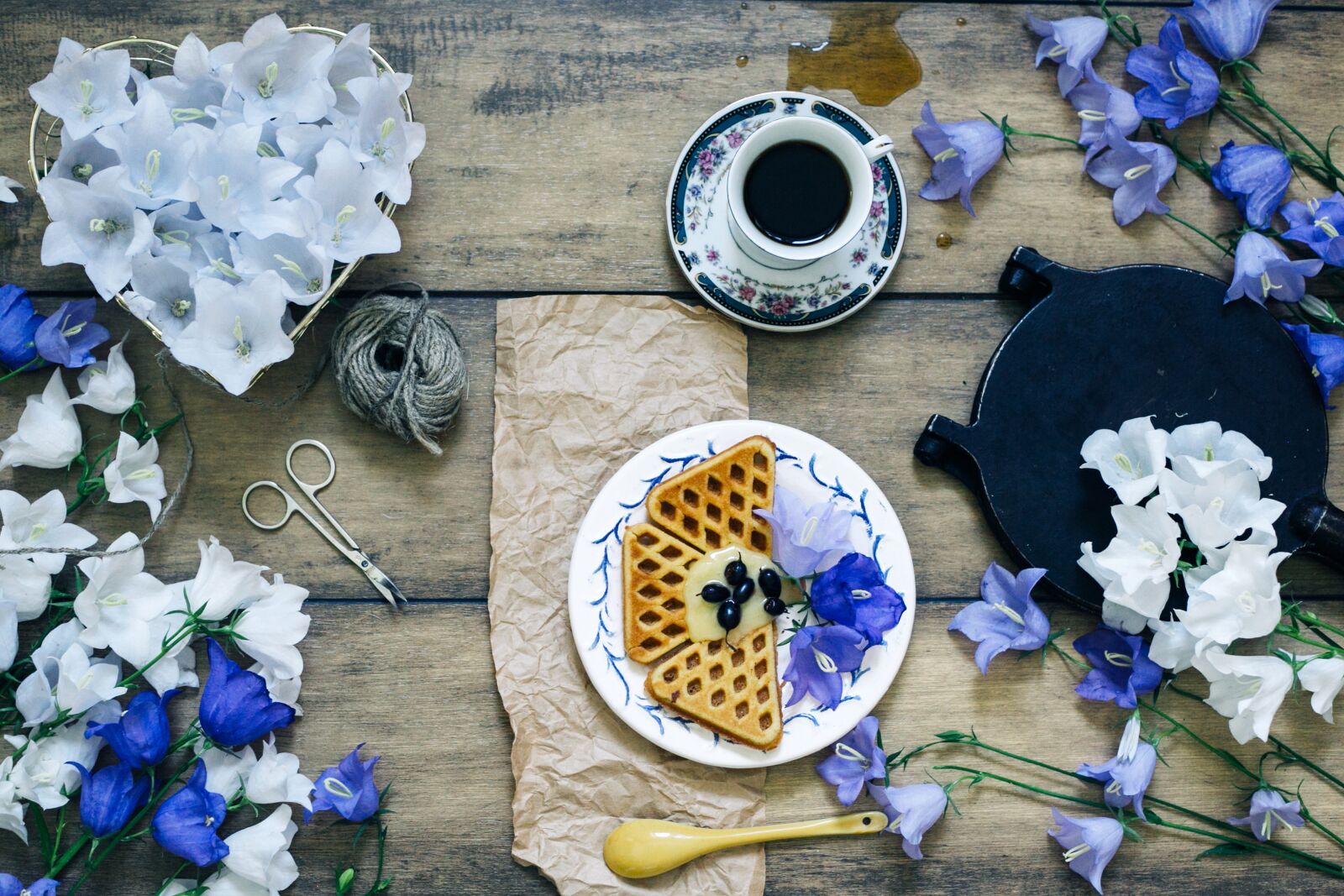 Canon EF 50mm F1.8 II sample photo. Instagram, flat lay, morning photography