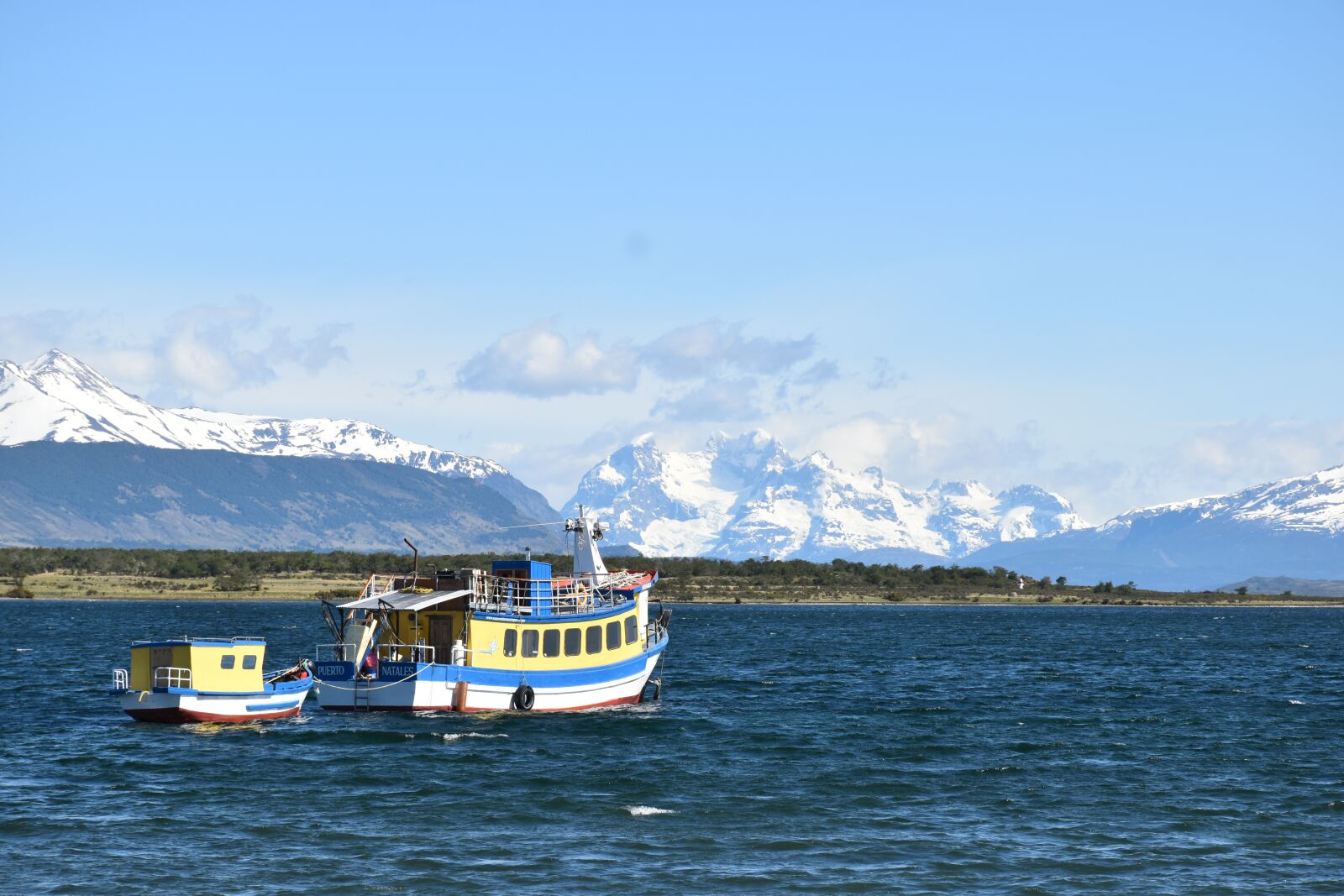 Nikon D5500 sample photo. Patagonia, puerto natales, boats photography