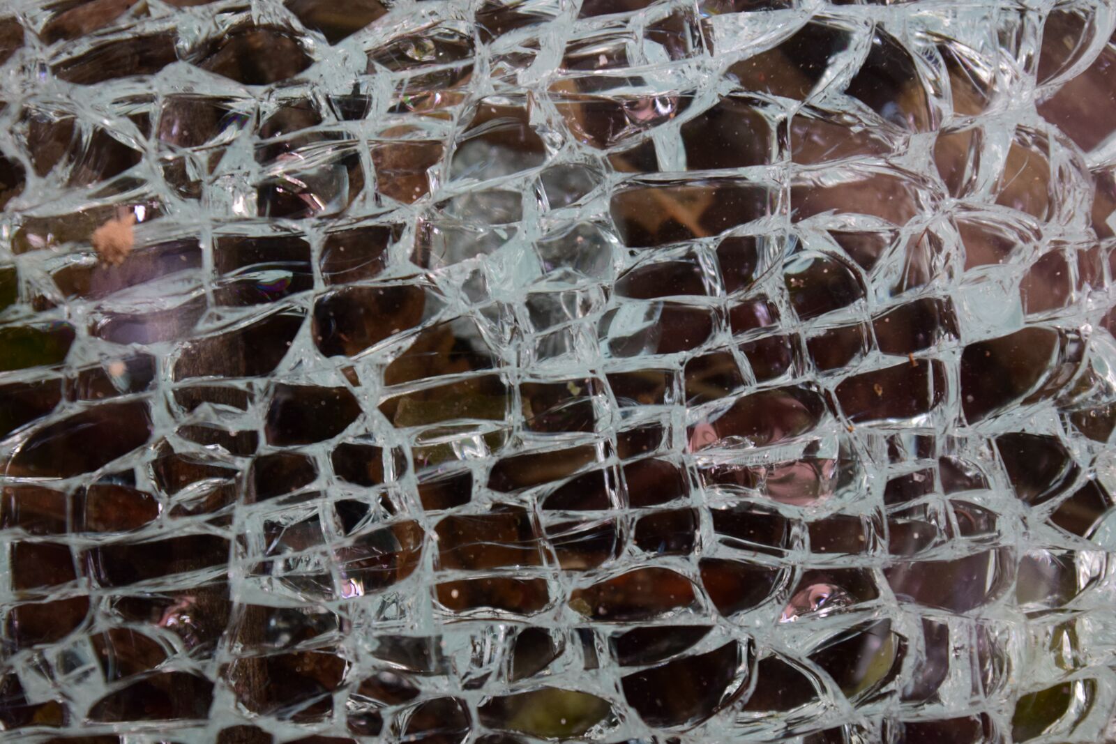Nikon D3300 sample photo. Glass, broken glass, scherbenmeer photography