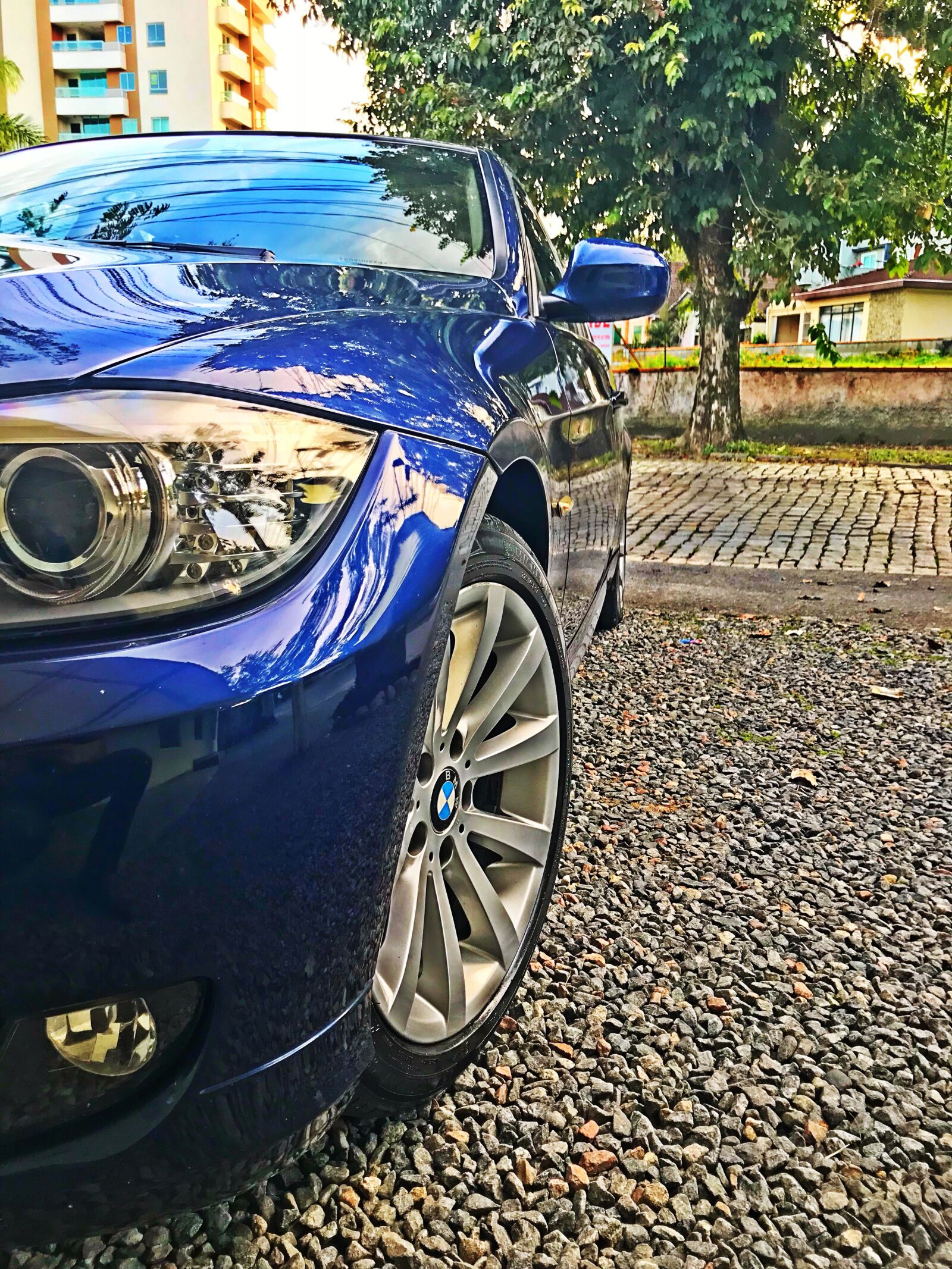 iPhone 7 back camera 3.99mm f/1.8 sample photo. Bmw, car, vehicle photography