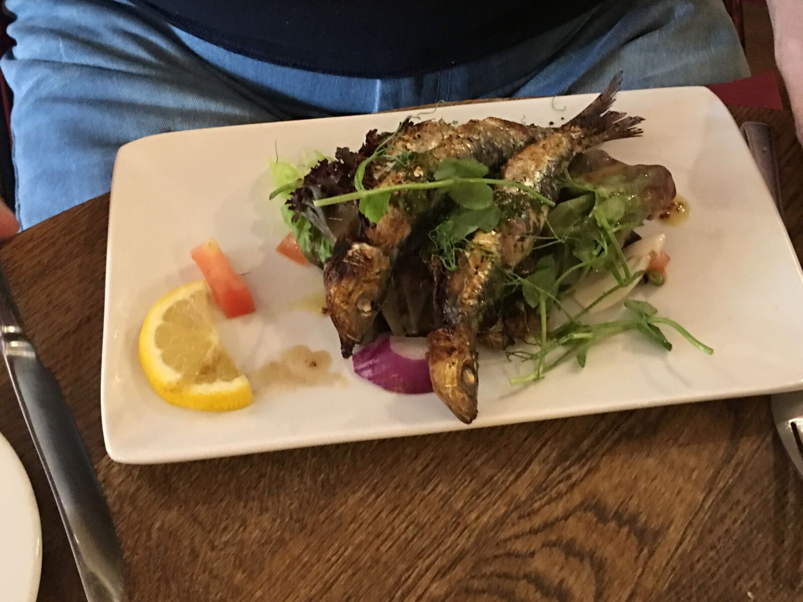 iPhone 6s Plus back camera 4.15mm f/2.2 sample photo. Sardine, salad, appetiser photography
