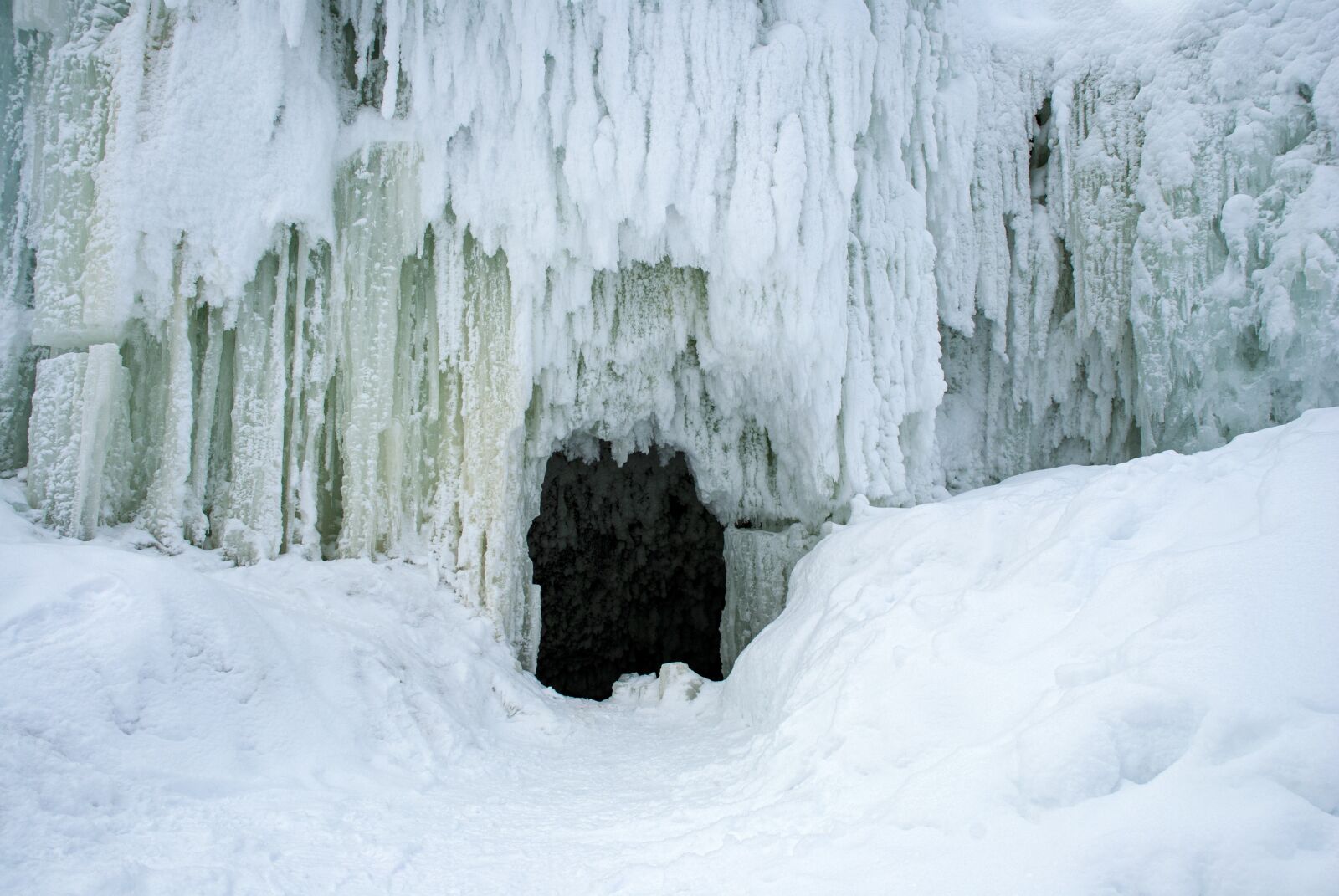 Nikon D80 sample photo. Waterfall, a frozen waterfall photography