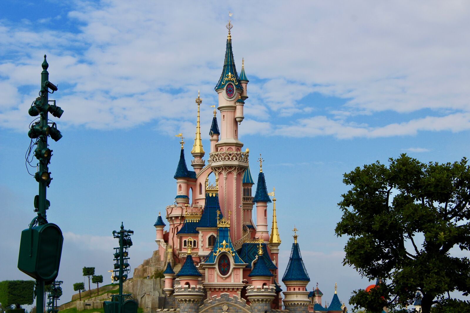 Canon EOS 1200D (EOS Rebel T5 / EOS Kiss X70 / EOS Hi) sample photo. Castle, cinderella, castle, disney photography