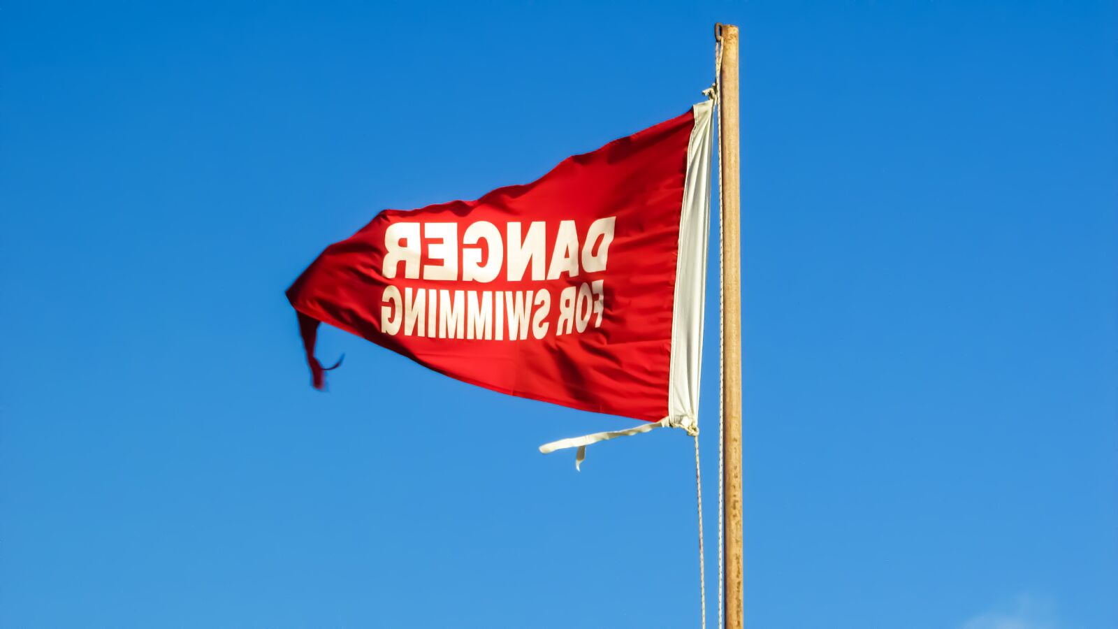 Canon PowerShot SX400 IS sample photo. Flag, danger, sign photography