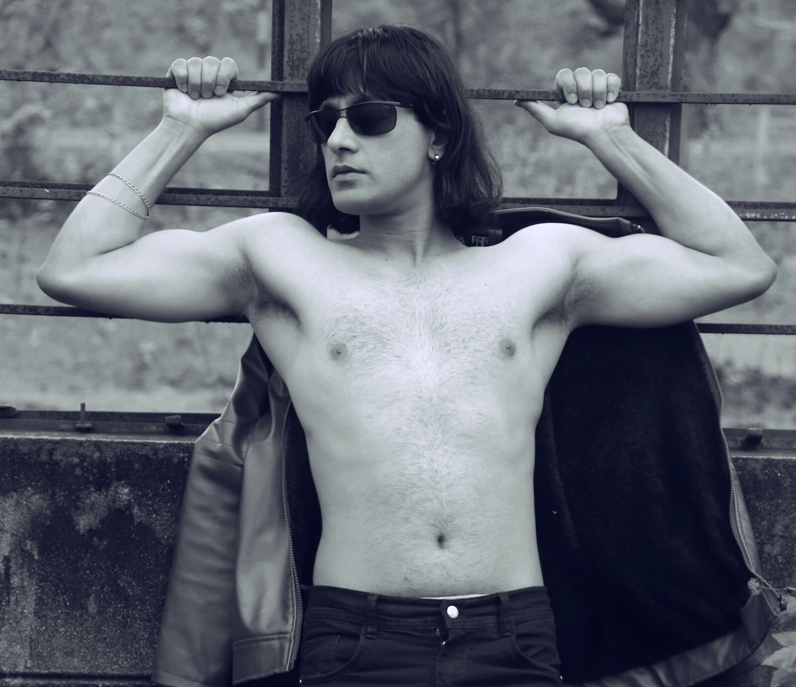 Canon EOS 77D (EOS 9000D / EOS 770D) sample photo. Man, muscles, body photography