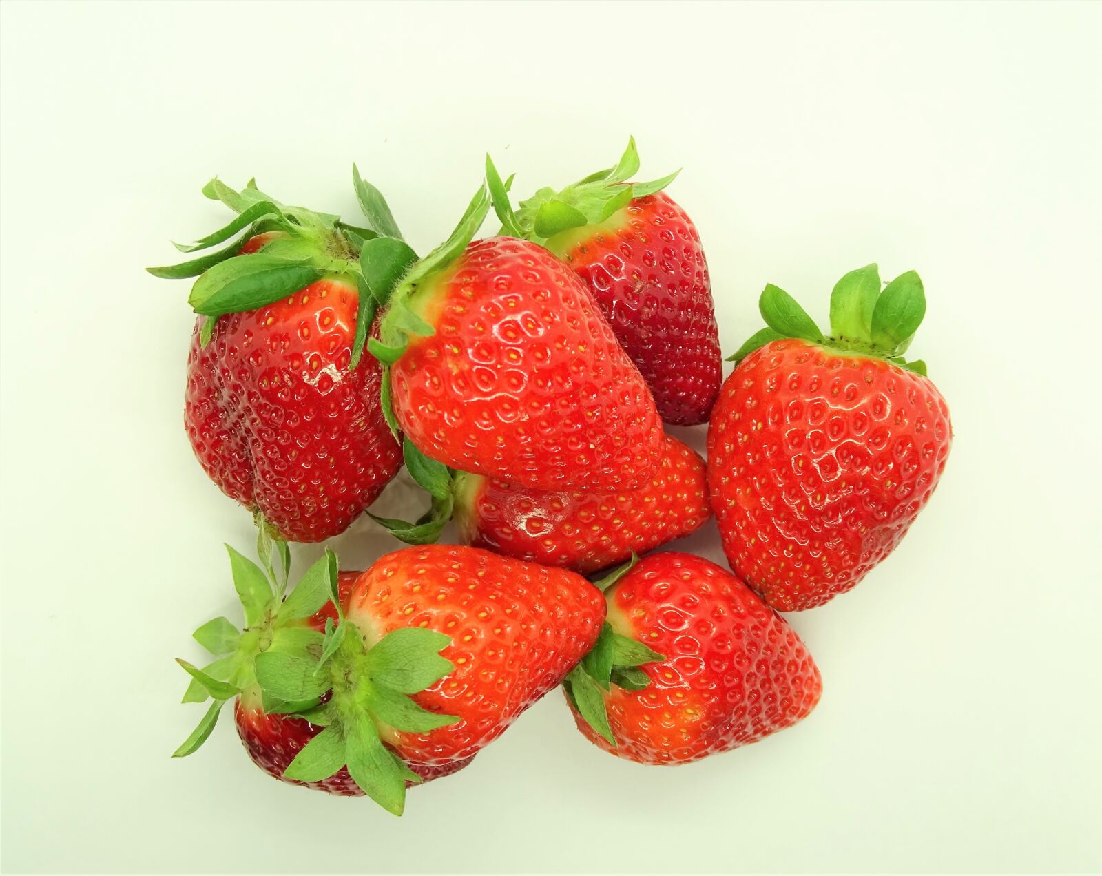 Sony Cyber-shot DSC-HX400V sample photo. Strawberries, fruit, healthy photography
