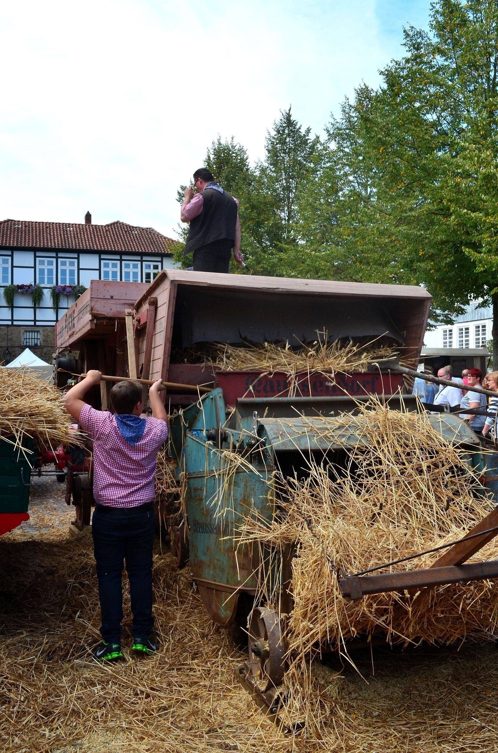 Nikon D5100 sample photo. Thresher, grain threshing, historically photography