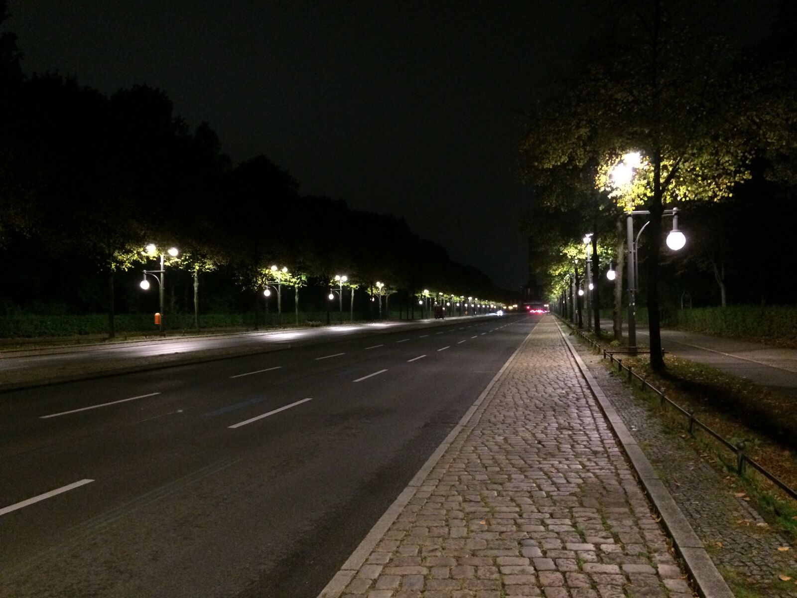 Apple iPhone 5s sample photo. Street, lights, dark photography