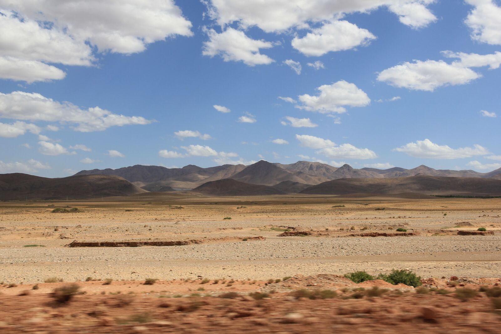 Canon EOS 550D (EOS Rebel T2i / EOS Kiss X4) sample photo. Landscape, desert, mountains photography