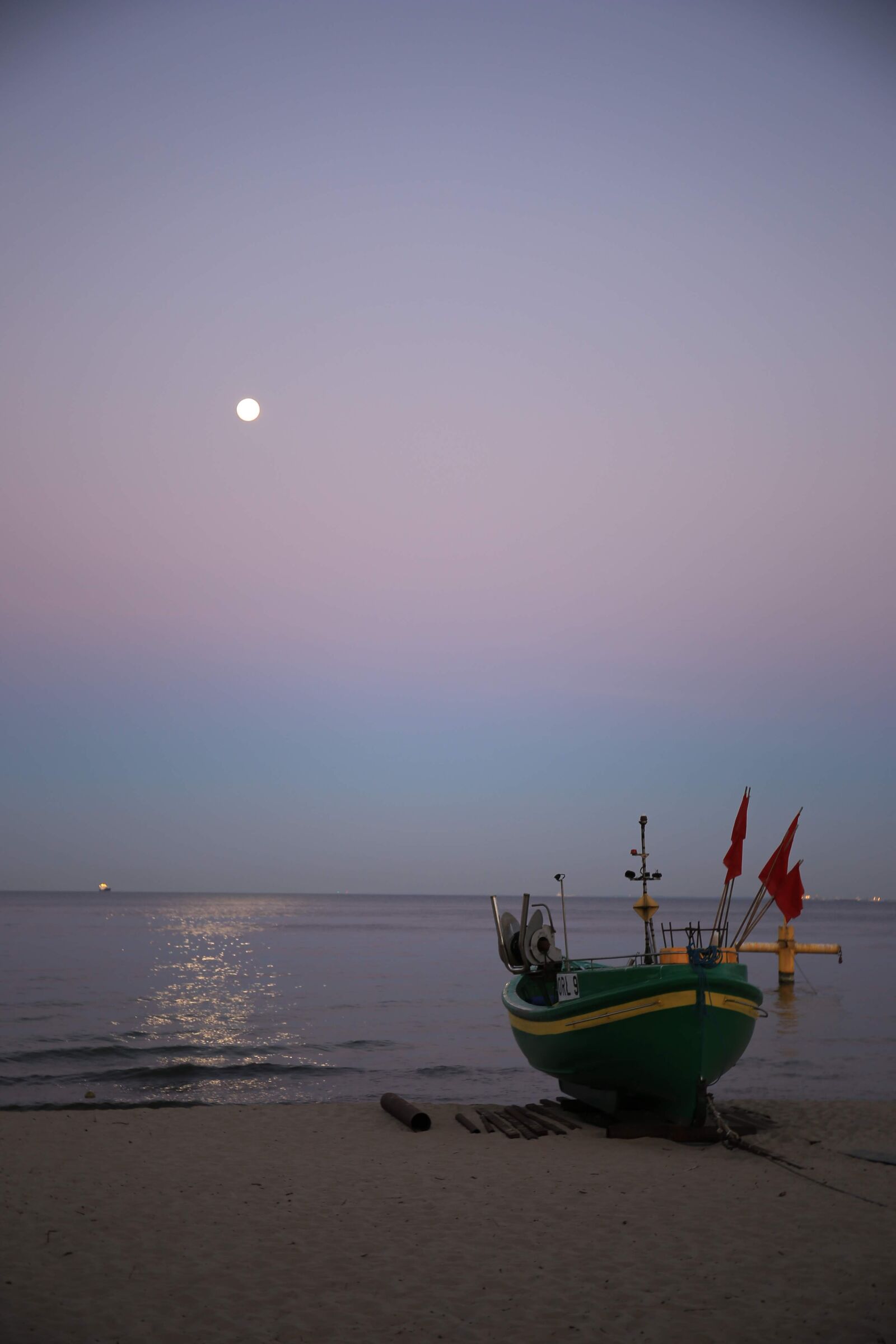 Canon EF 24-70mm F4L IS USM sample photo. Cutter, boat, sail boat photography