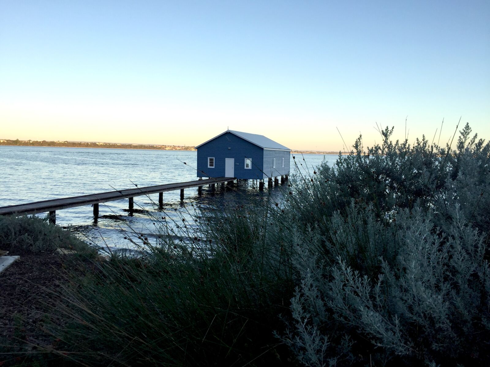 Apple iPhone 6 sample photo. Blue boat house, perth photography
