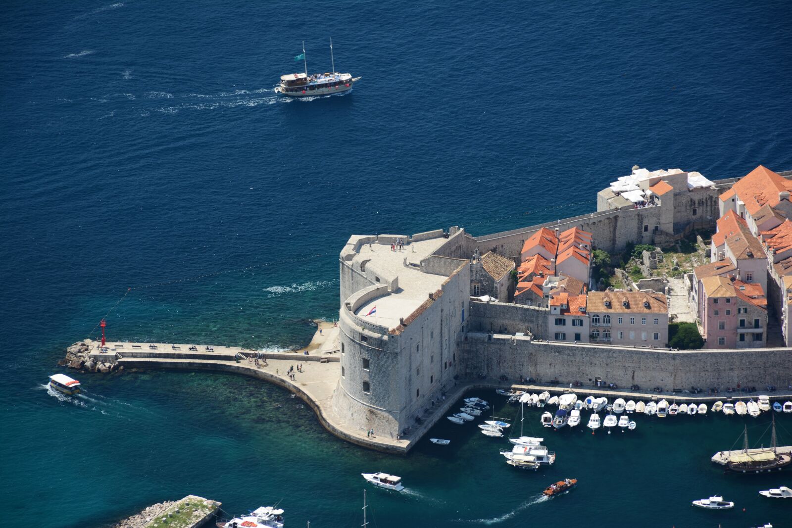 Nikon D7100 sample photo. Dubrovnik, old town, tower photography