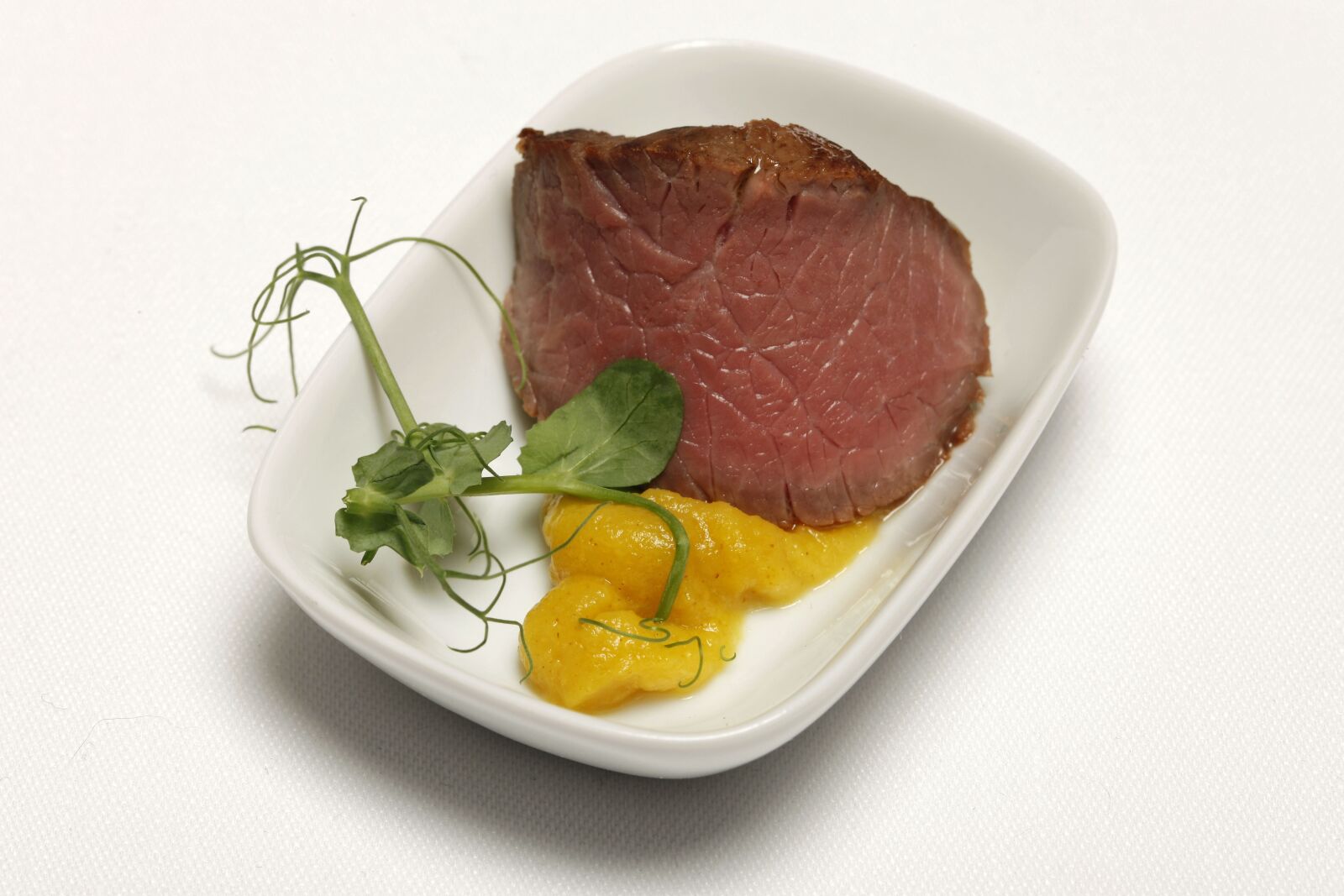 Canon EOS-1Ds Mark III sample photo. Food, aperitif, restaurant photography