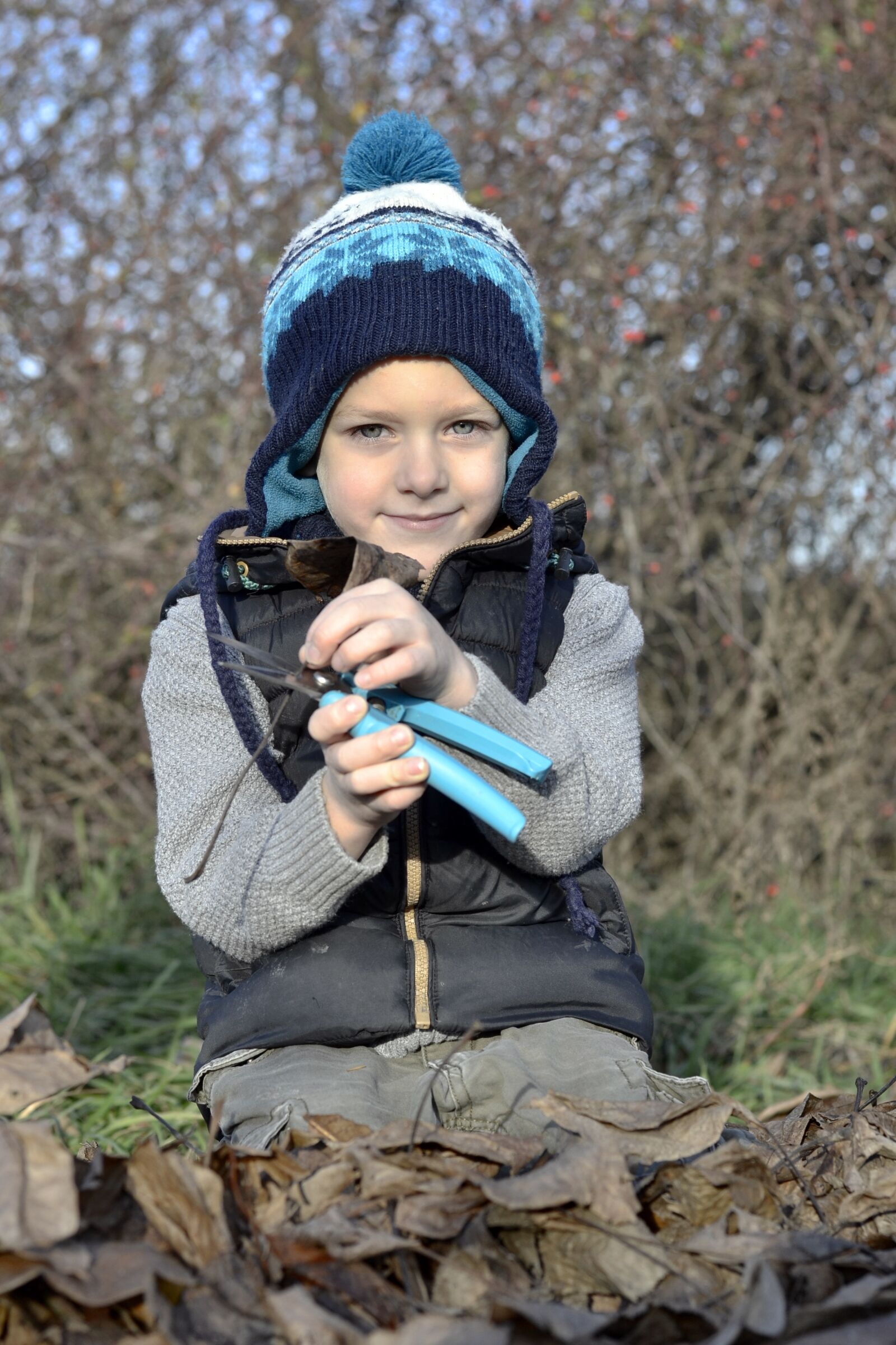 Nikon D3100 sample photo. Autumn, boy, kid photography