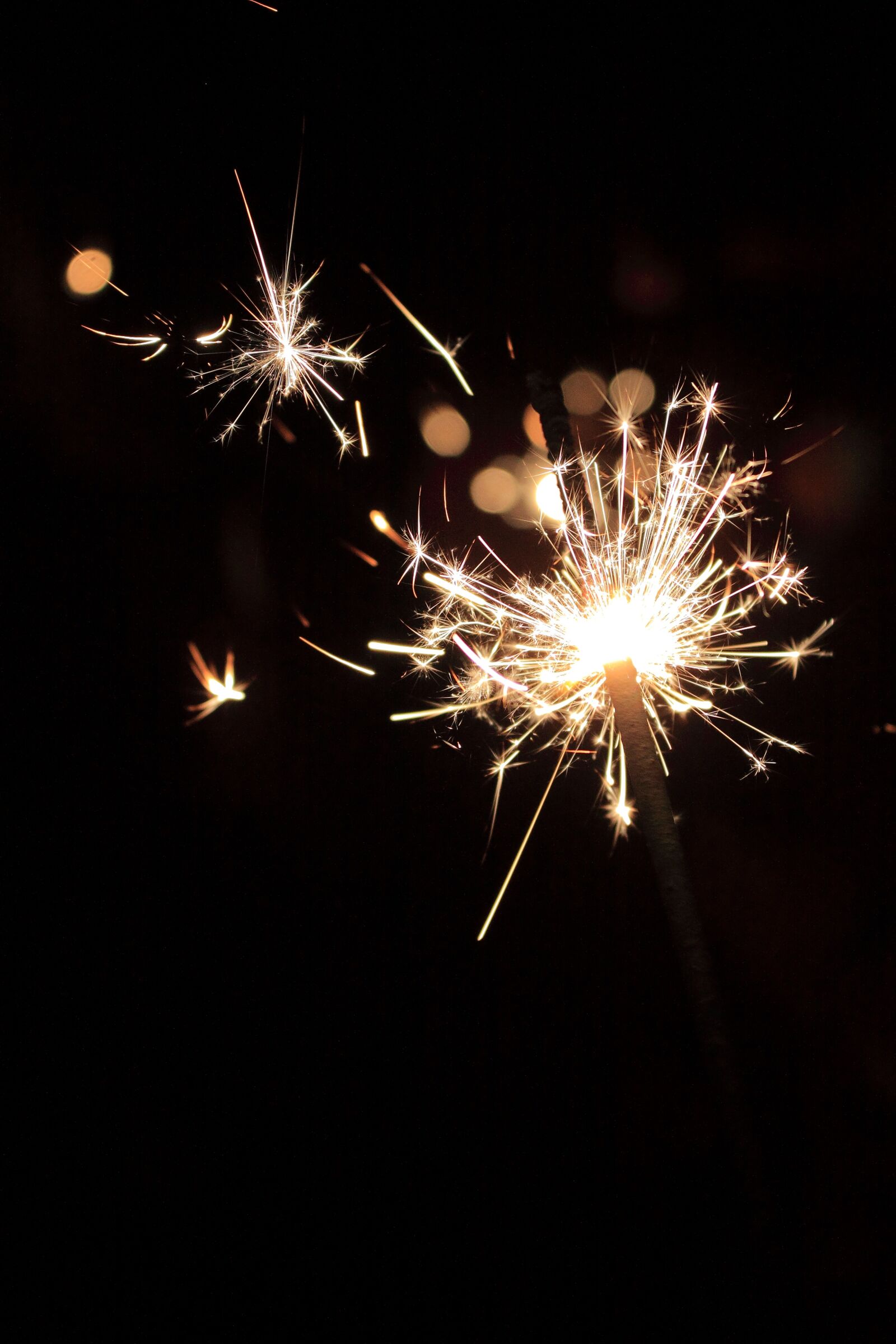 Canon EOS 50D sample photo. New year's eve, sparkler photography