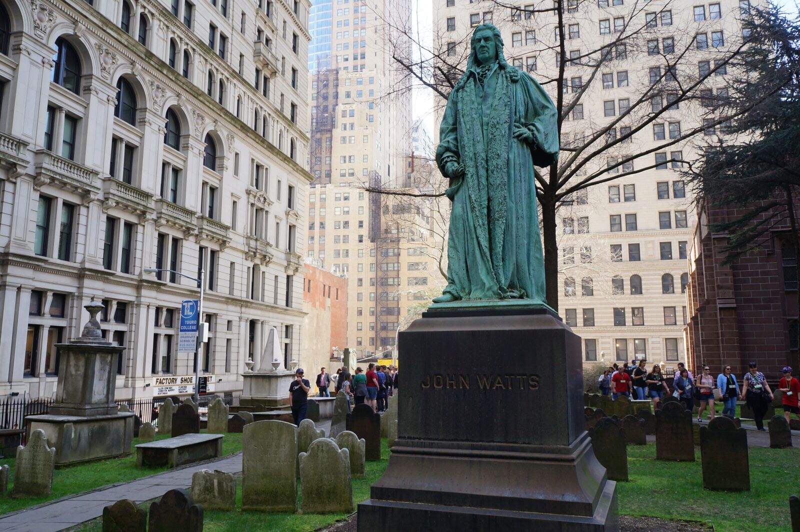 Sony Alpha NEX-F3 + Sony E 18-55mm F3.5-5.6 OSS sample photo. New york, cemetery, usa photography