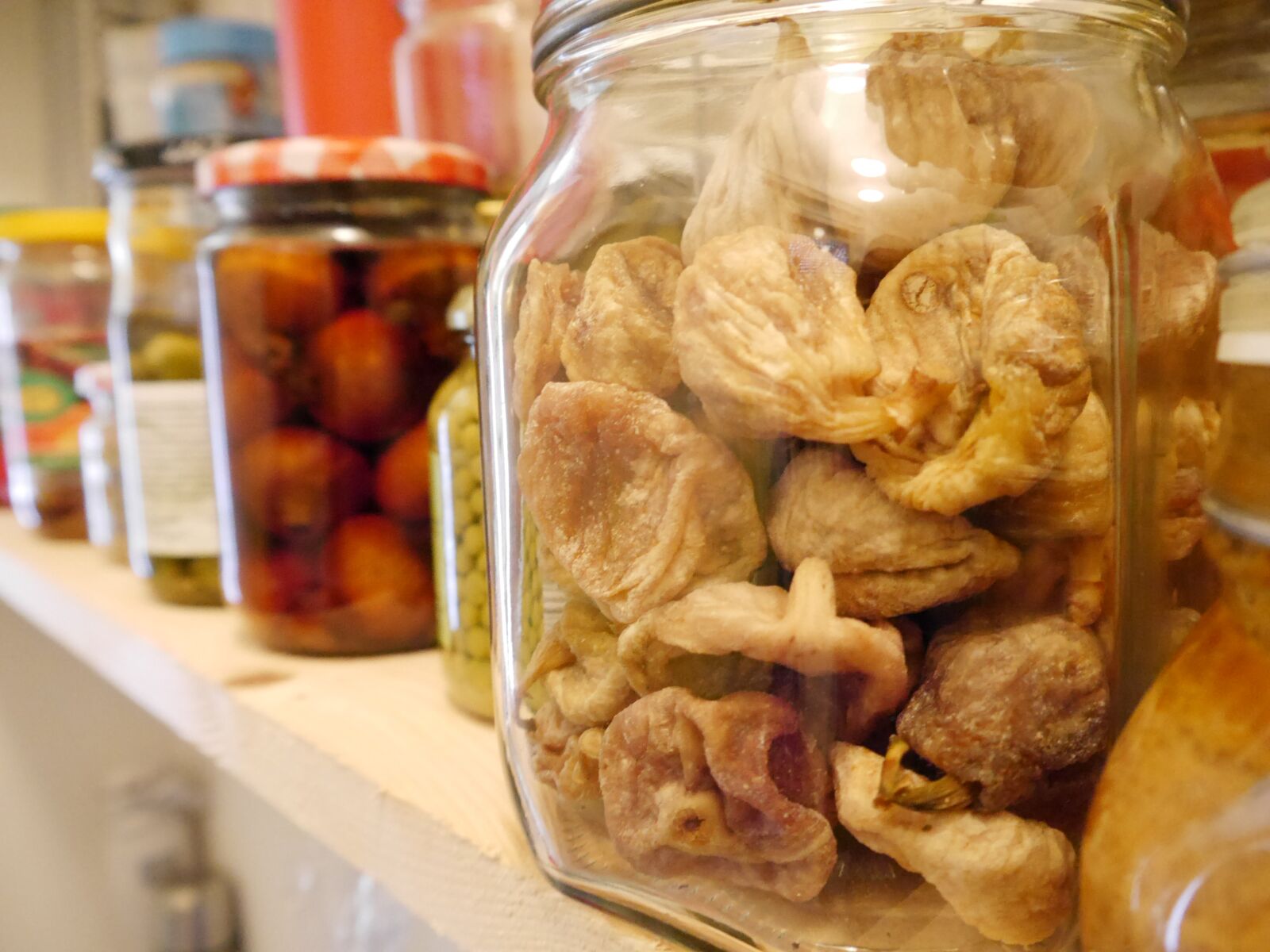 Panasonic Lumix DMC-G6 sample photo. Figs, jar, homemade photography