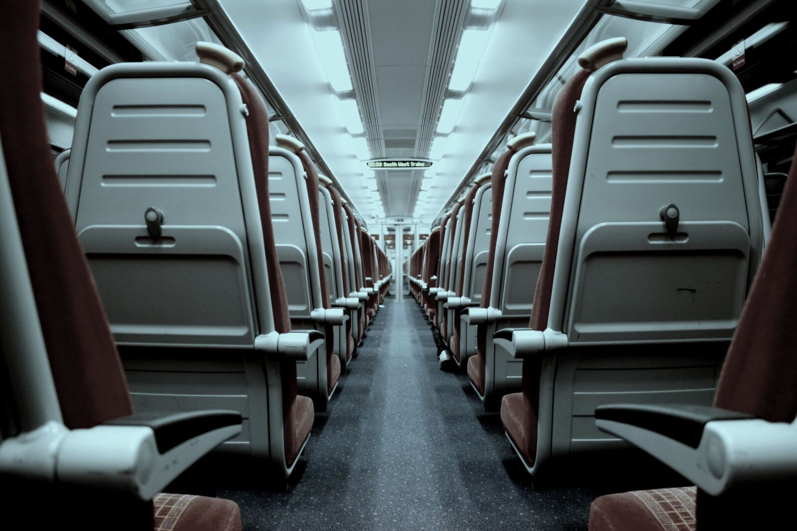 Canon EOS 450D (EOS Rebel XSi / EOS Kiss X2) sample photo. Seats, train, transportation system photography