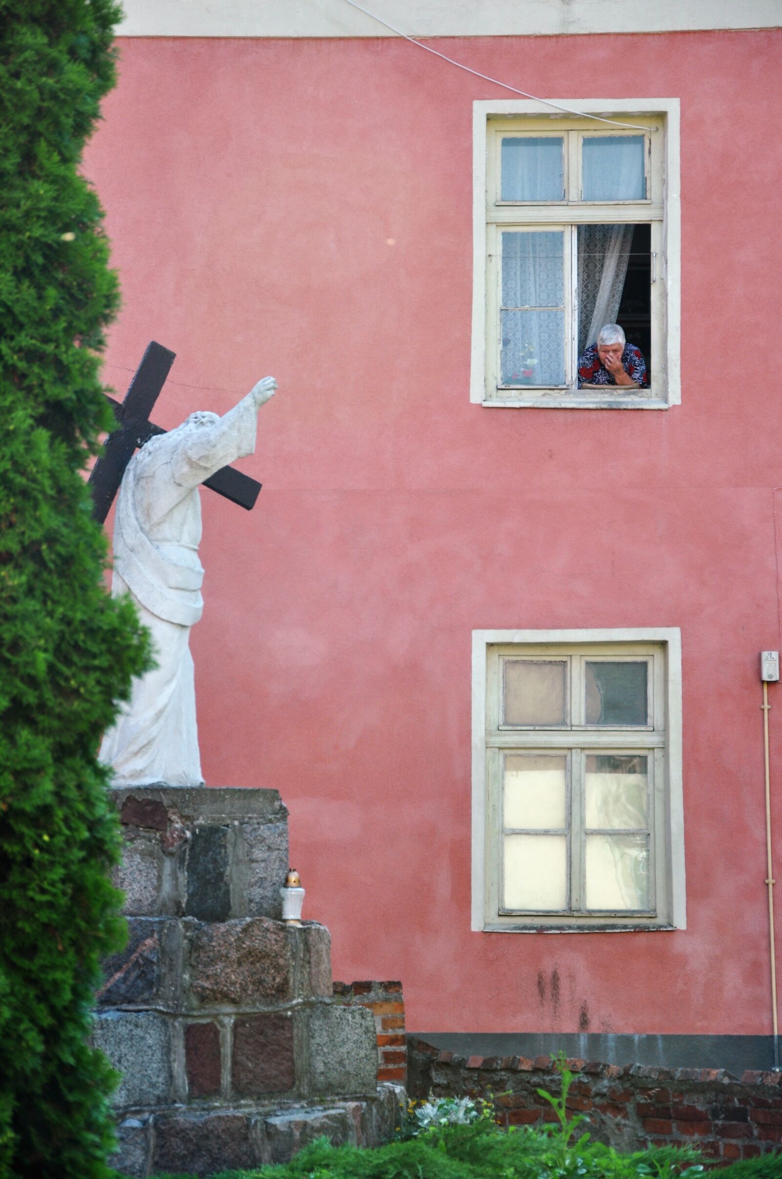 Nikon D90 sample photo. House, window, society photography