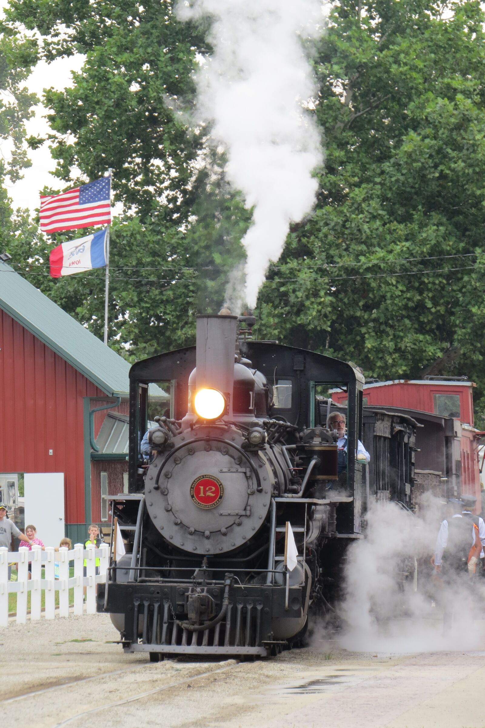 Canon PowerShot SX50 HS sample photo. Train, vintage, steam photography