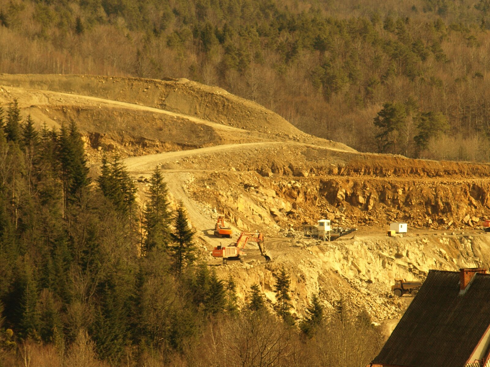 Olympus E-510 (EVOLT E-510) sample photo. Quarry, mountains, rocks photography