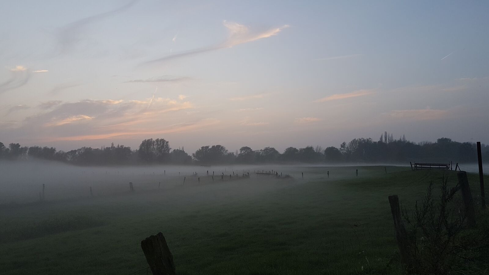 Samsung Galaxy S7 sample photo. Fog, landscape, dusk photography