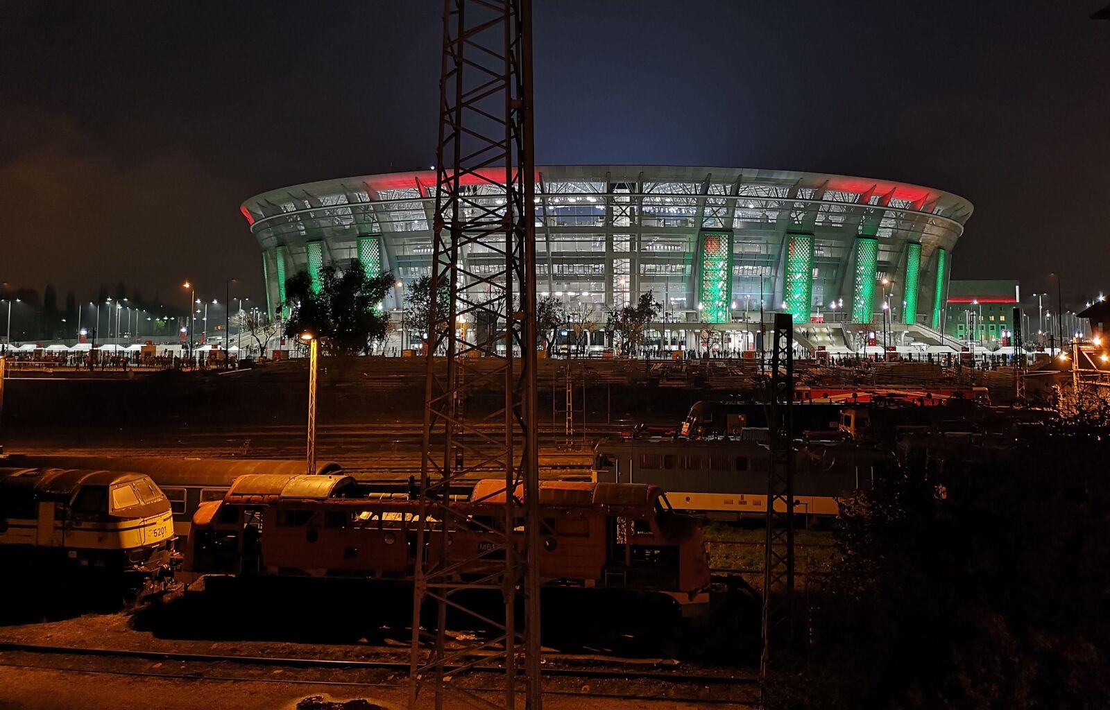 HUAWEI CLT-L29 sample photo. Budapest, gunman arena, hungary photography