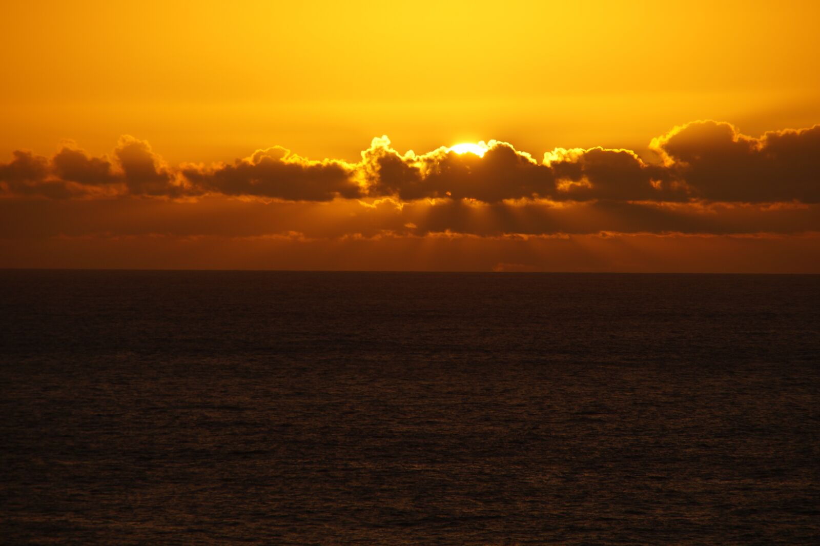 Sony SLT-A58 sample photo. Sunset, sea, ocean photography
