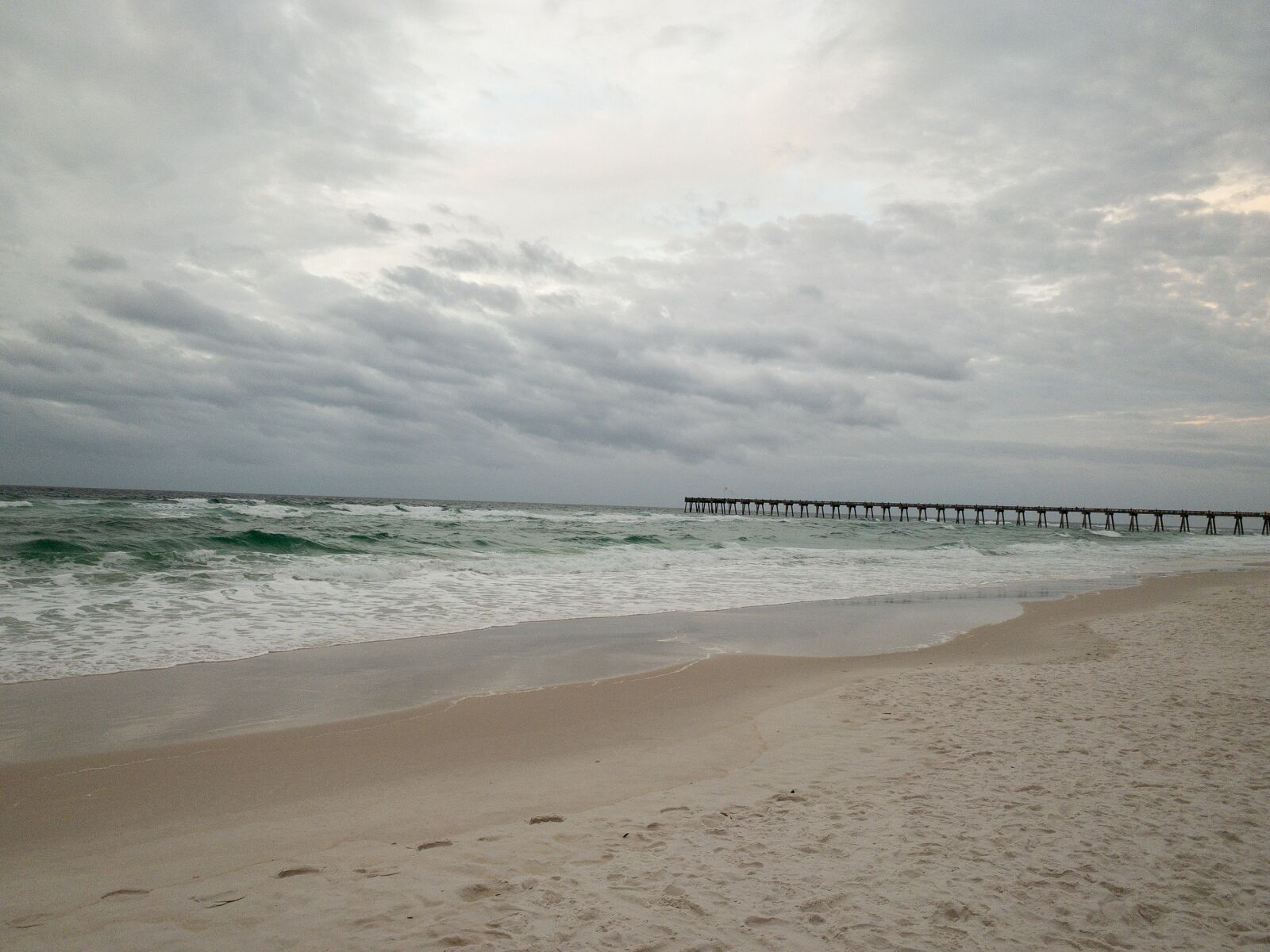 Apple iPhone XS sample photo. Beach, pier, sand photography