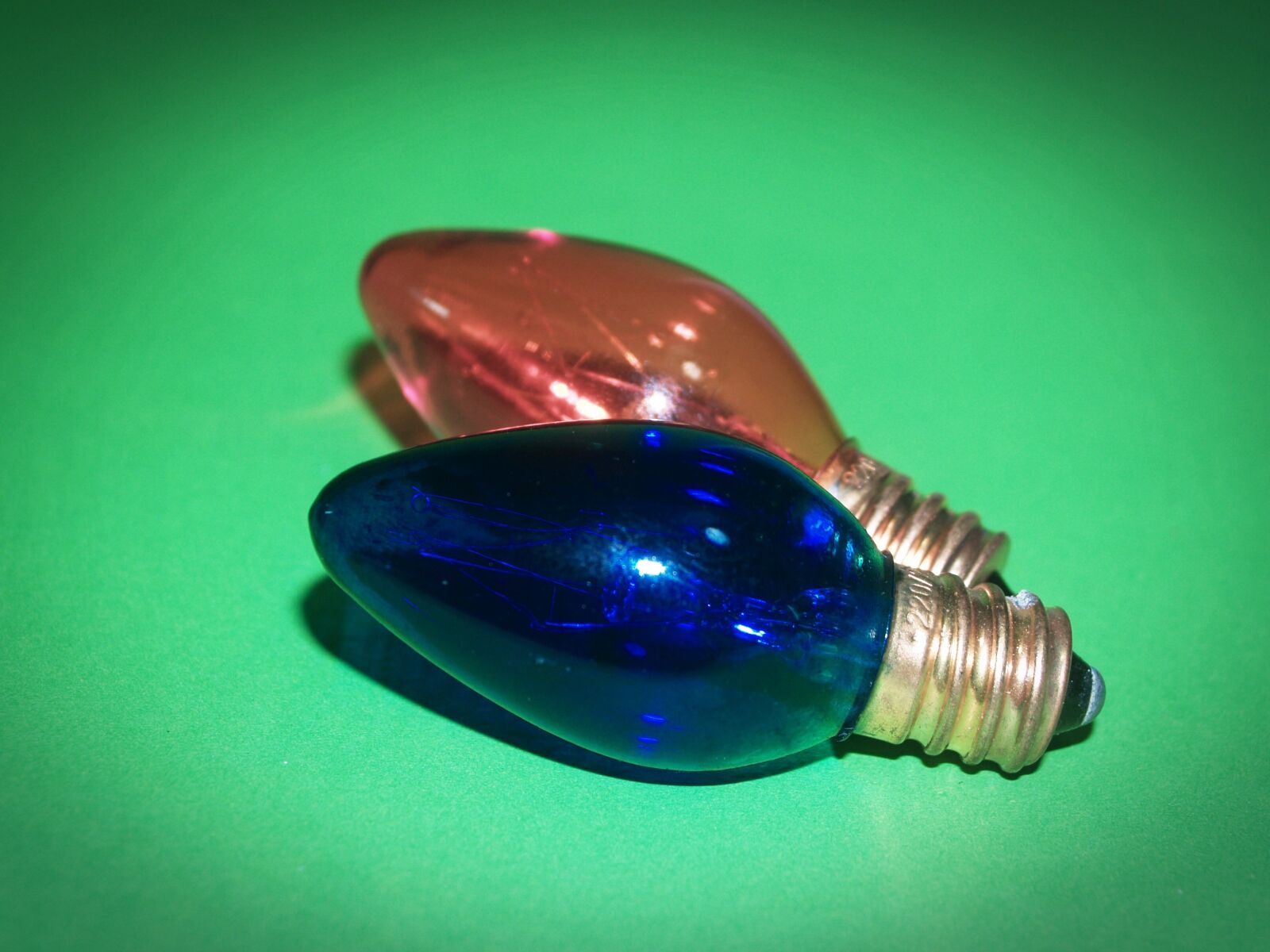 Olympus E-300 (EVOLT E-300) sample photo. Lights, string, bulbs photography