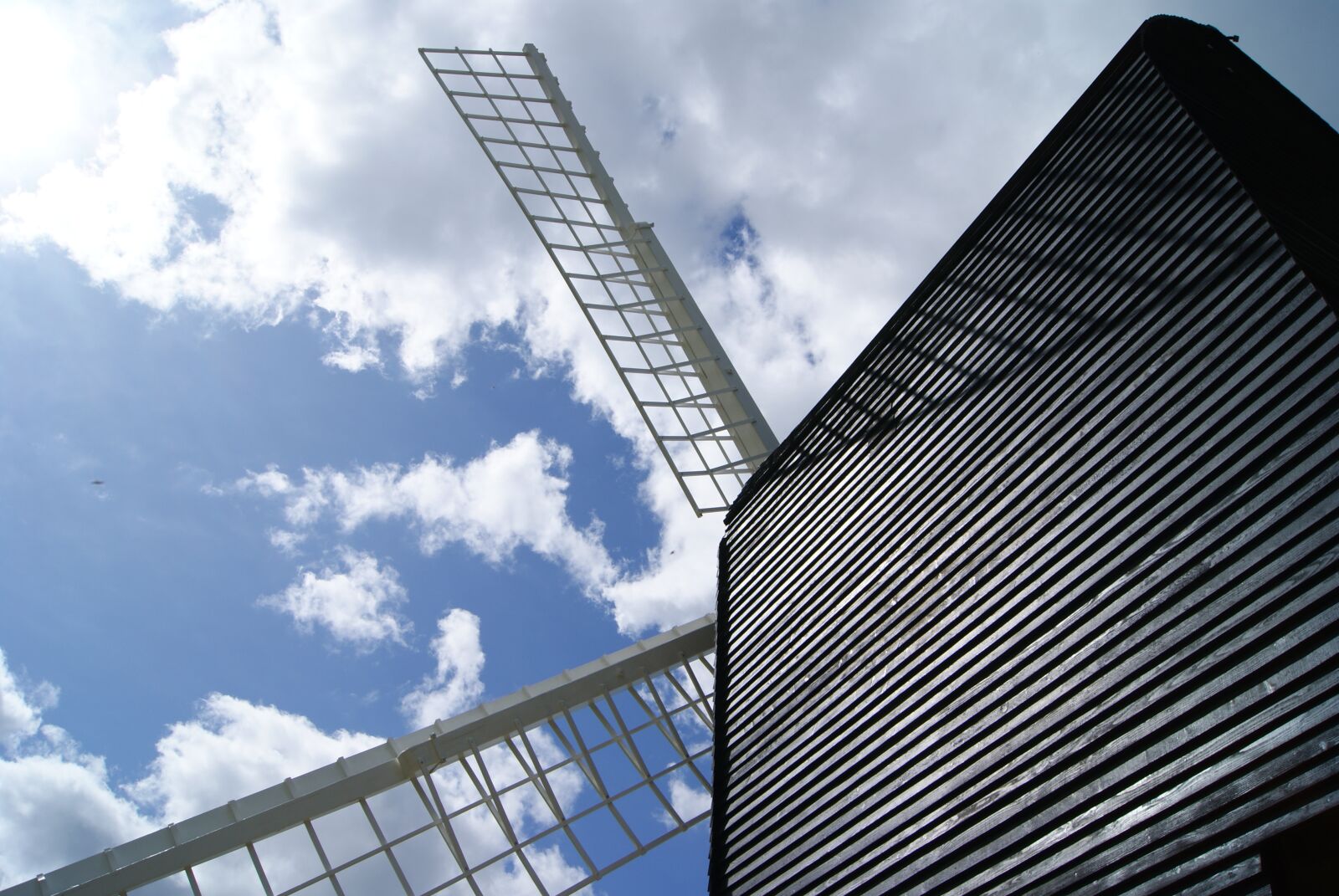Sony Alpha DSLR-A230 sample photo. Windmill, buckinghamshire, wooden photography