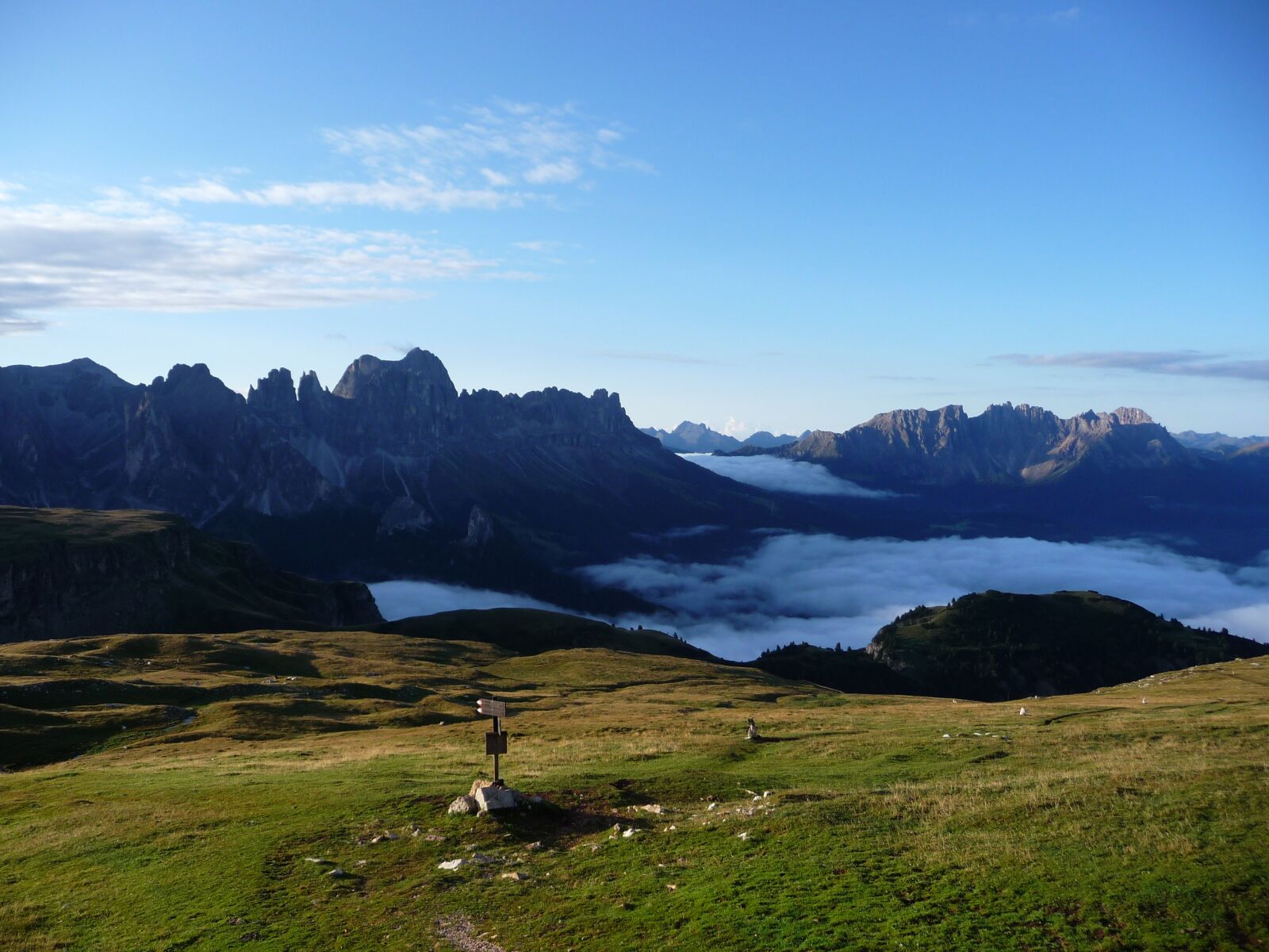 Panasonic Lumix DMC-TZ5 sample photo. Mountains, alpine, morgenstimmung photography