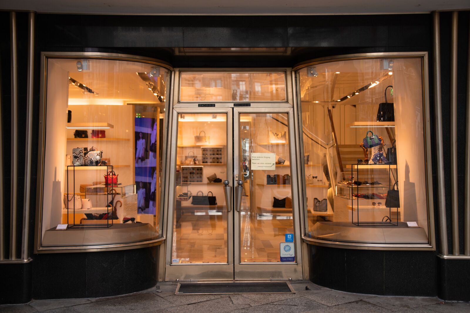 Nikon D850 sample photo. Window, business, shop photography