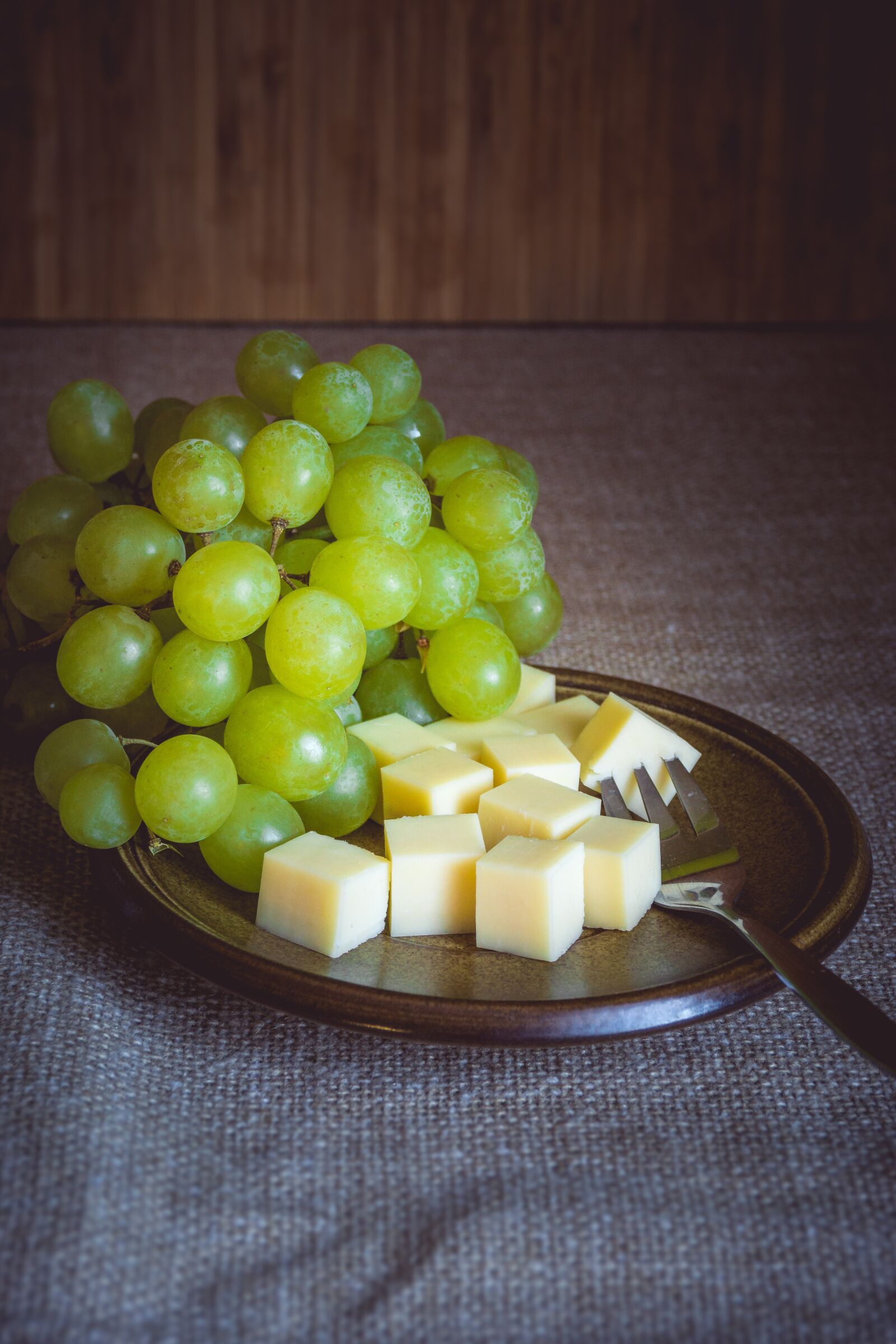 Sony SLT-A65 (SLT-A65V) + Sony DT 18-55mm F3.5-5.6 SAM sample photo. Still life, eat, fruit photography